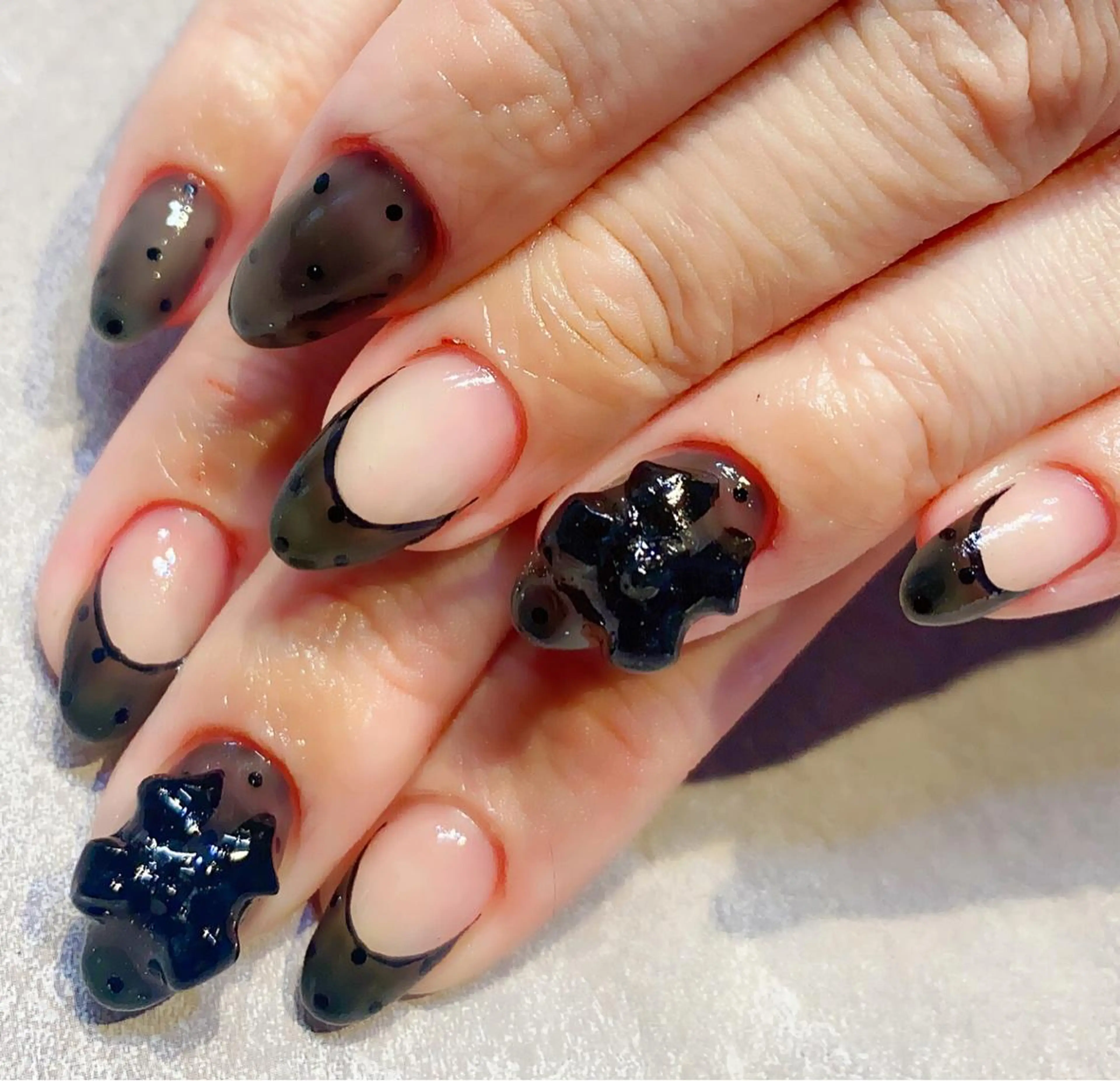 ミディアム ハンドネイル NAILSALON 🍔Timna🍟のネイルデザイン