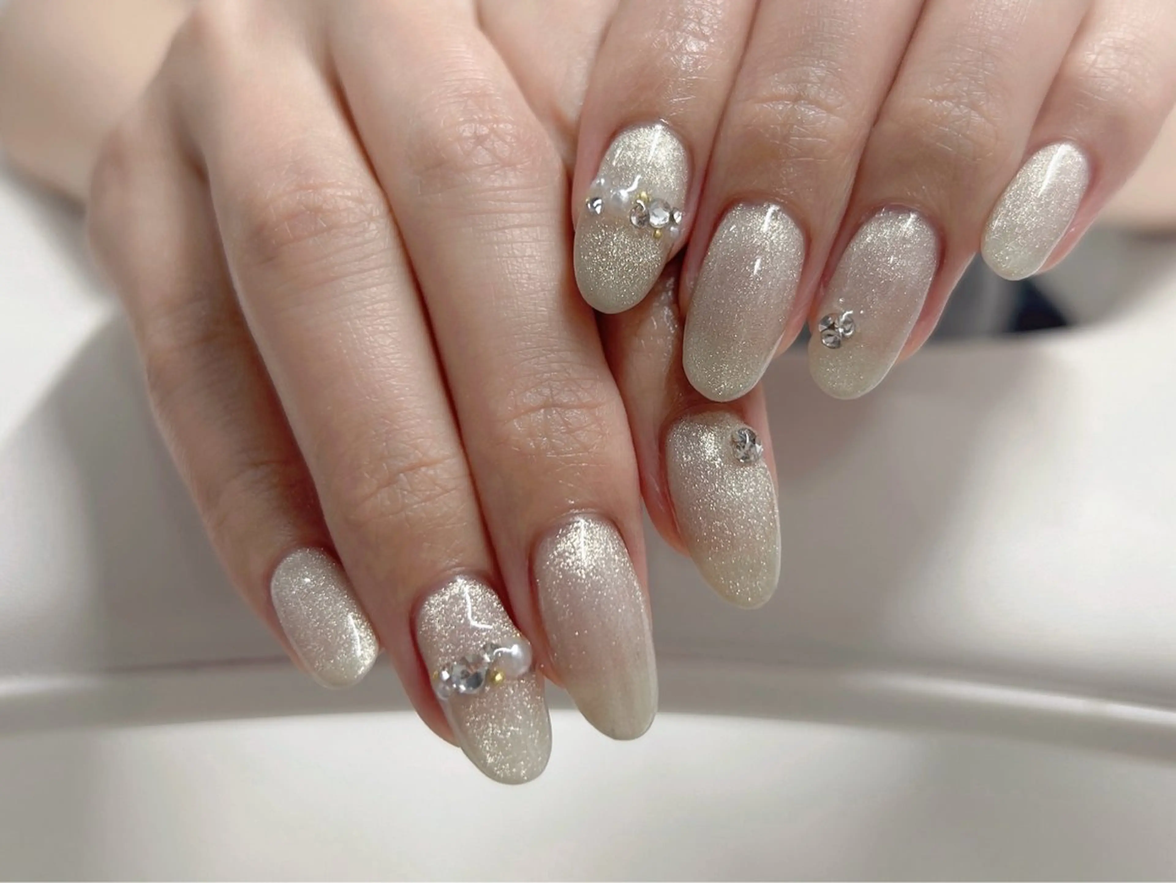 ネイル 桜ネイル キラキラネイル マグネットネイル ワンカラーネイル シンプルネイル ハンドネイル Forca total studio所属・Forca Airaのネイルデザイン