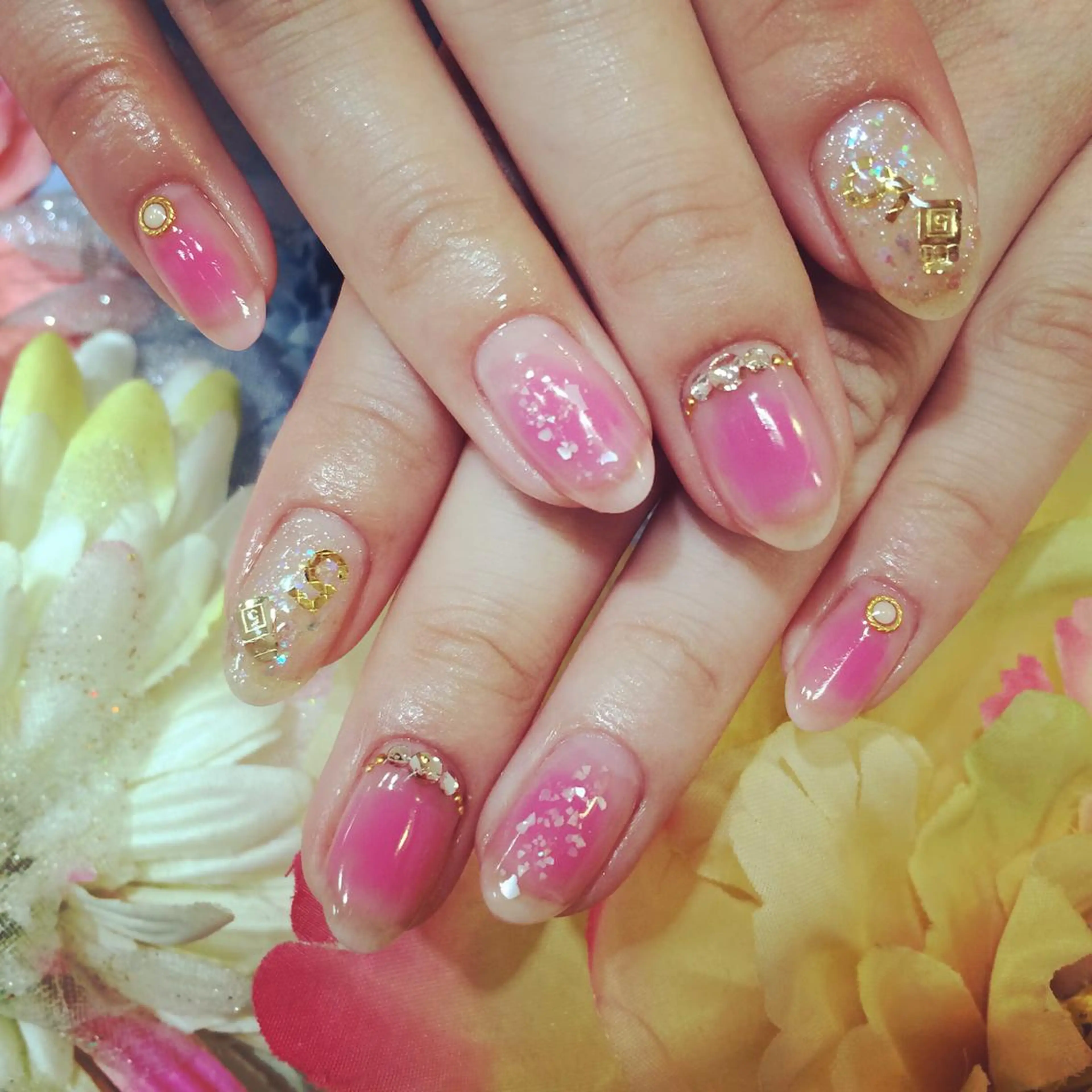 ネイル チークネイル nailsalon colon所属・nailartist lisaのネイルデザイン