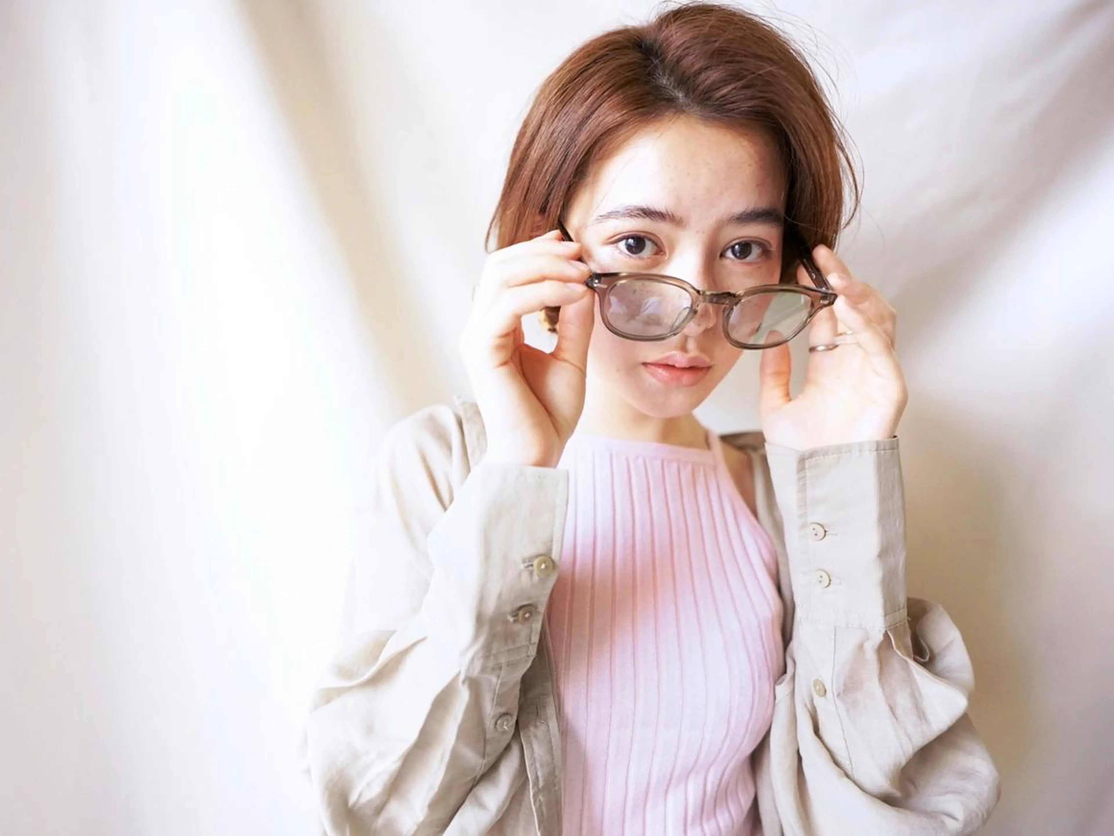 セミロング パーマ カラー ヘアアレンジ アディクシーカラー ケアカラー 髪質改善 トリートメント ストレートパーマ カット ヘアカラー トリートメント ヘアケア特化型サロン newi 梅田のヘアスタイル