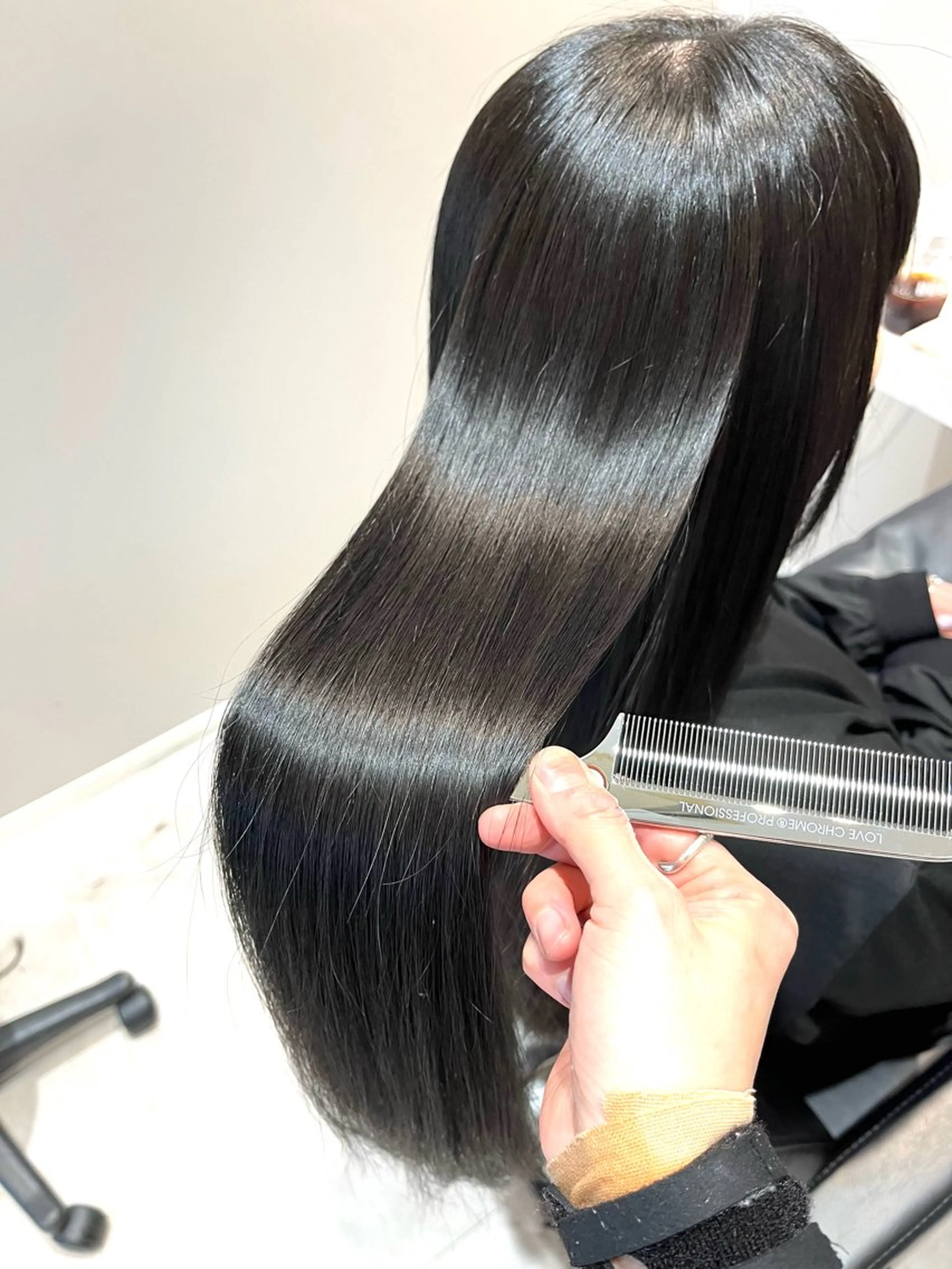 ロング ヘアカラー emanon横浜所属・褒められヘアー ERI✨のヘアスタイル