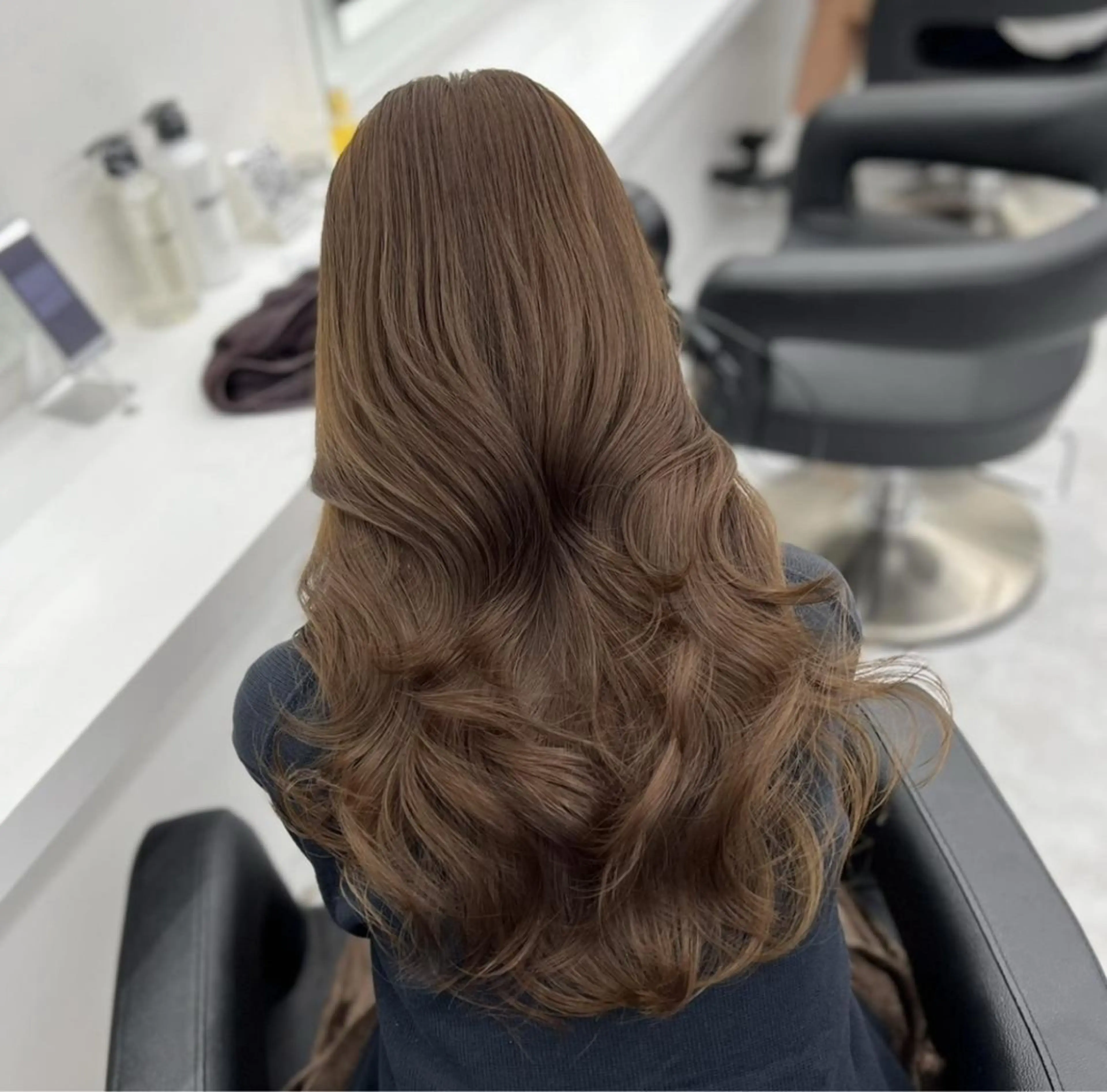 ロング カラー ヘアアレンジ カット ヘアカラー トリートメント 赤み消しブラウン プロ🐿けんご🐿のヘアスタイル