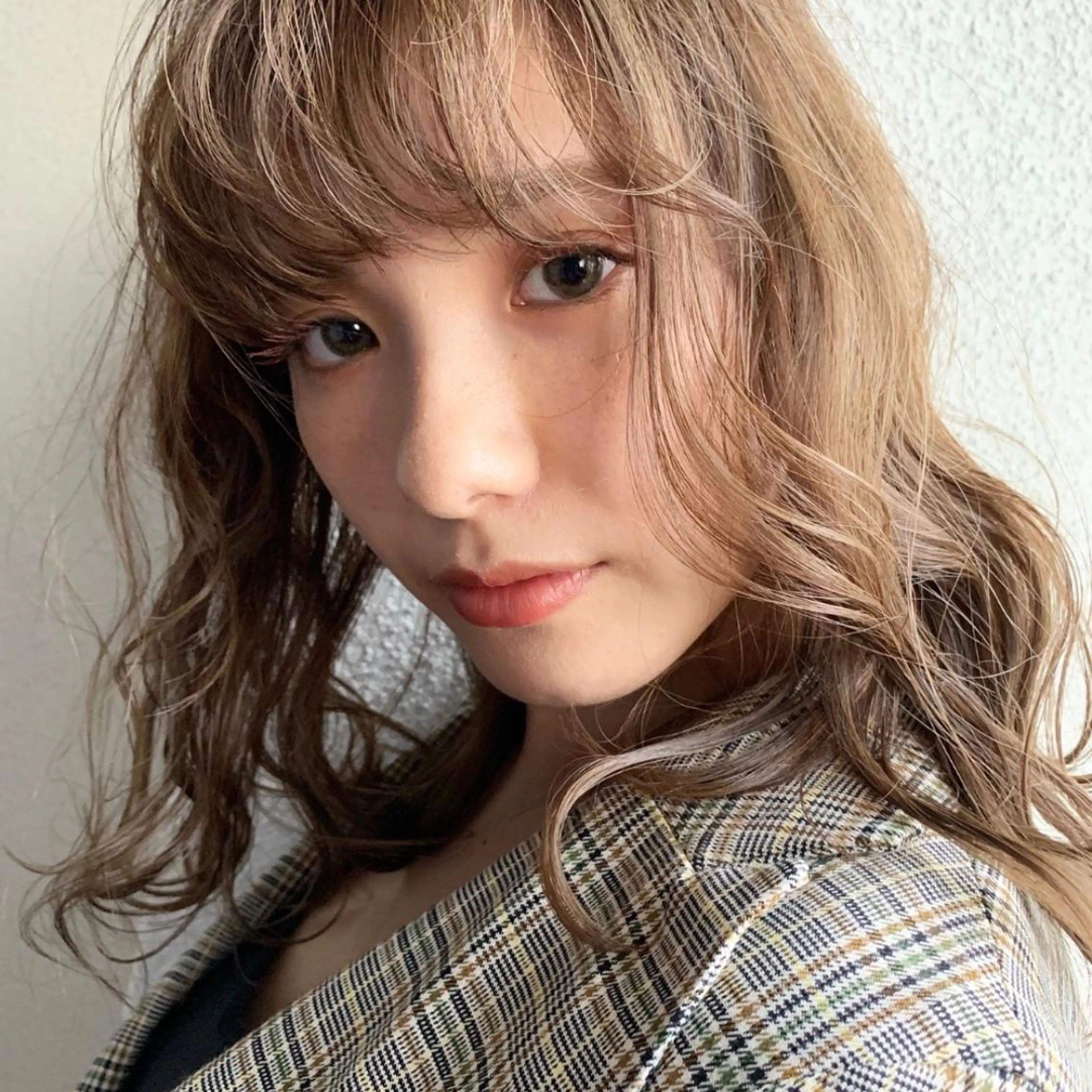 セミロング カラー ベージュカラー ミルクティーベージュ カット ヘアカラー 韓国ヘア /男女❄️ 細江 美紅のヘアスタイル