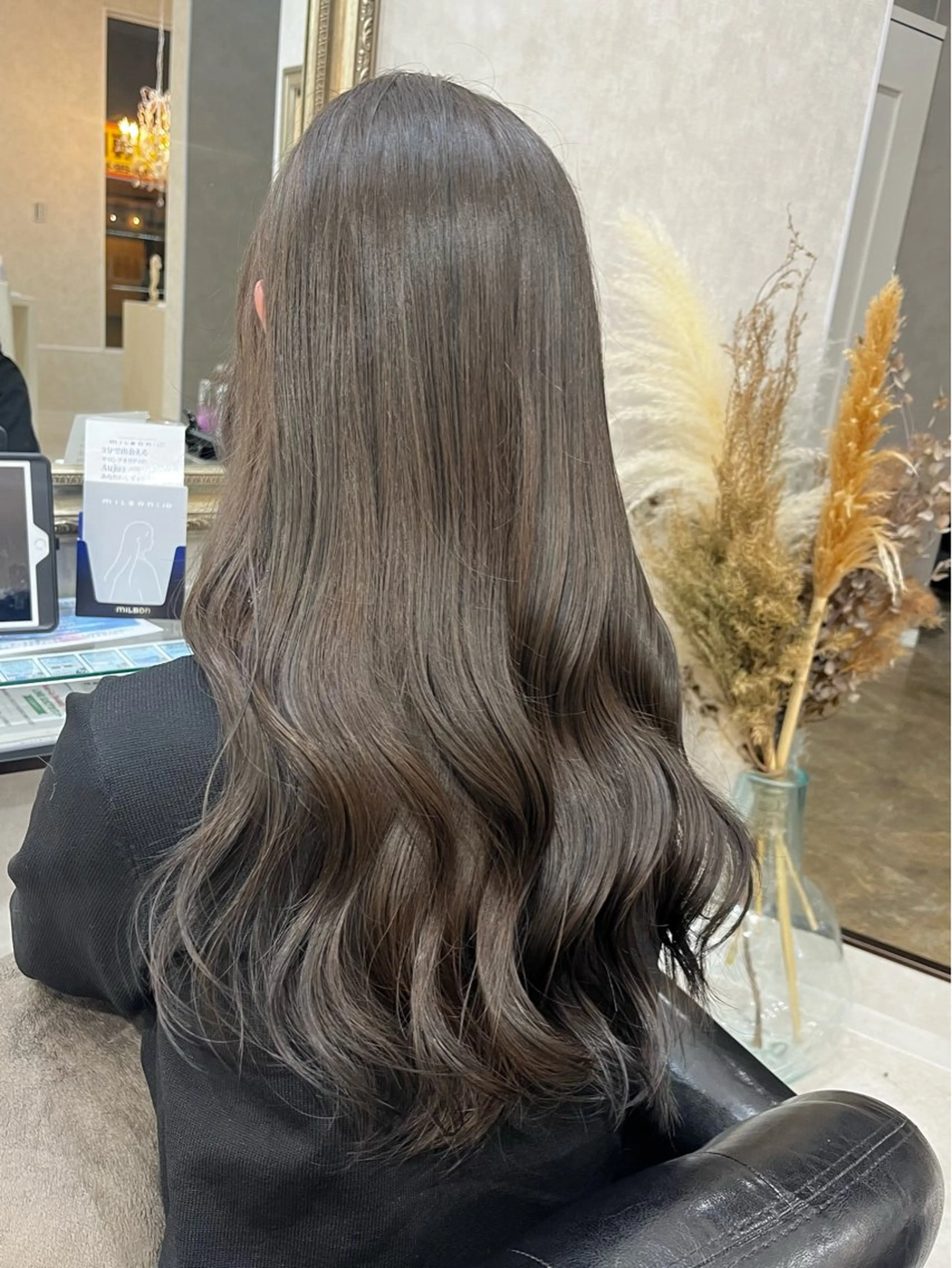 ロング 石原 光のヘアスタイル