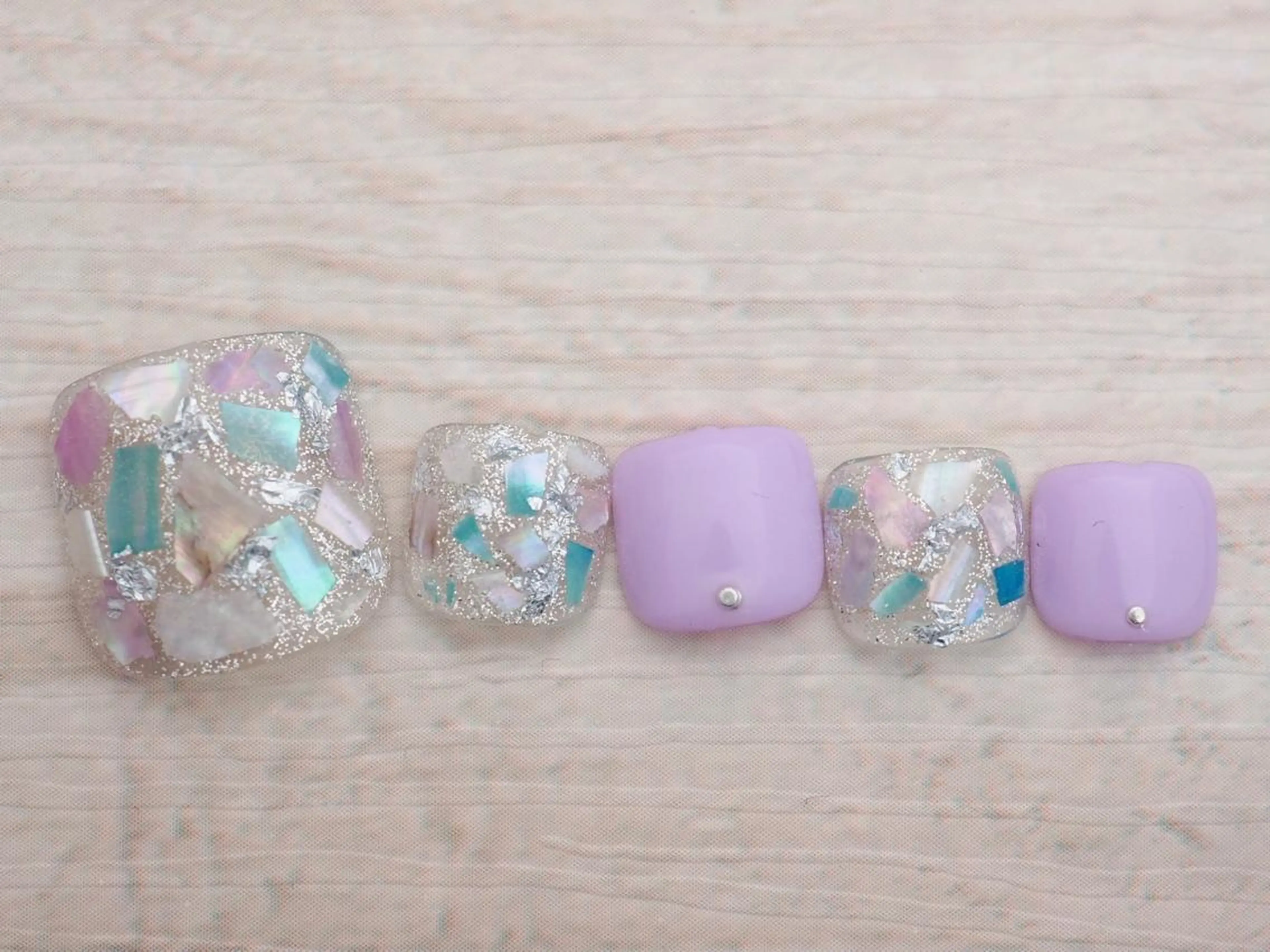 ネイル トップネイリスト Ribbon立川店のネイルデザイン