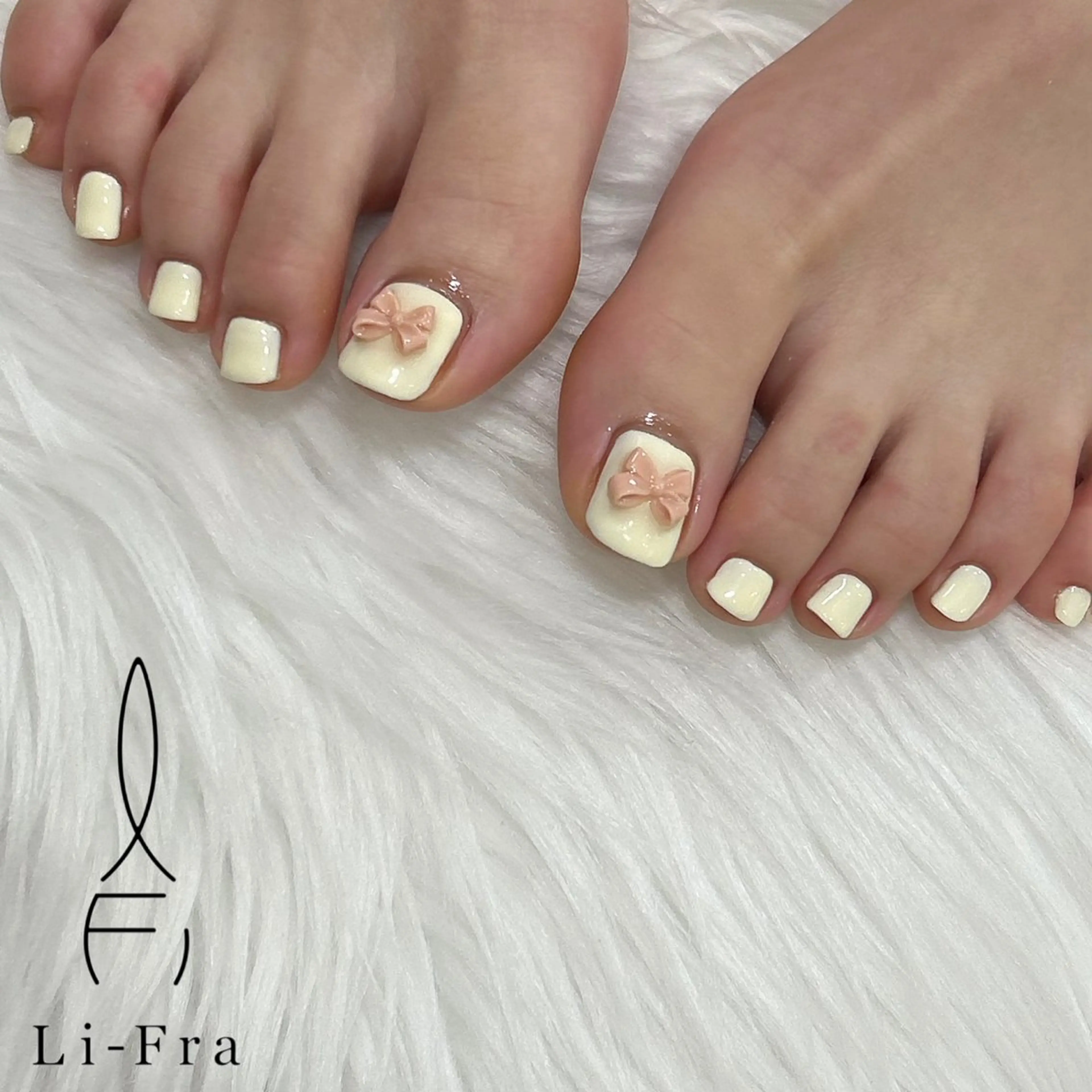 ネイル フットネイル lifra MANAKAのネイルデザイン