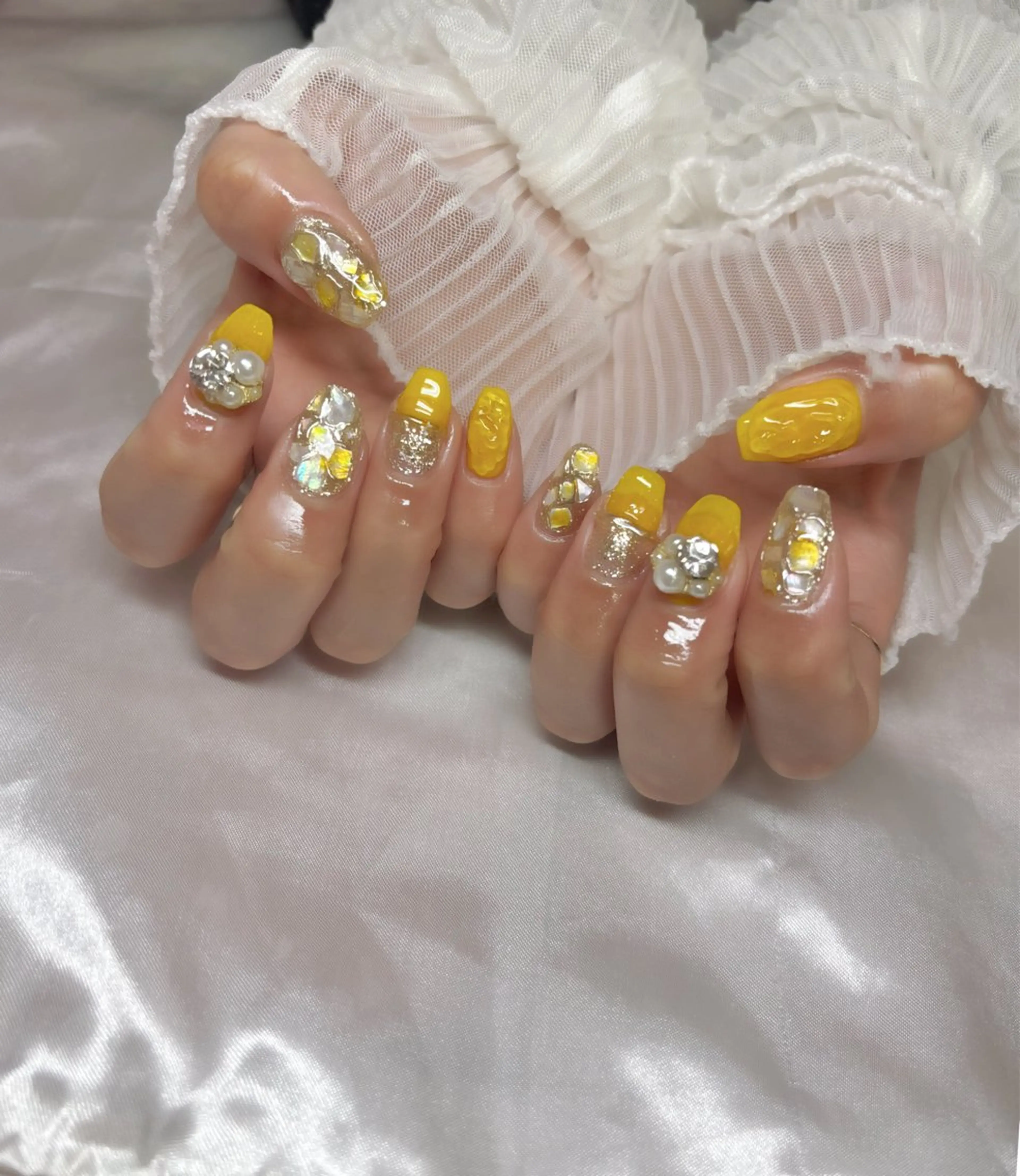 ネイル 黄色 ハンドネイル Nail Salon macherieのネイルデザイン