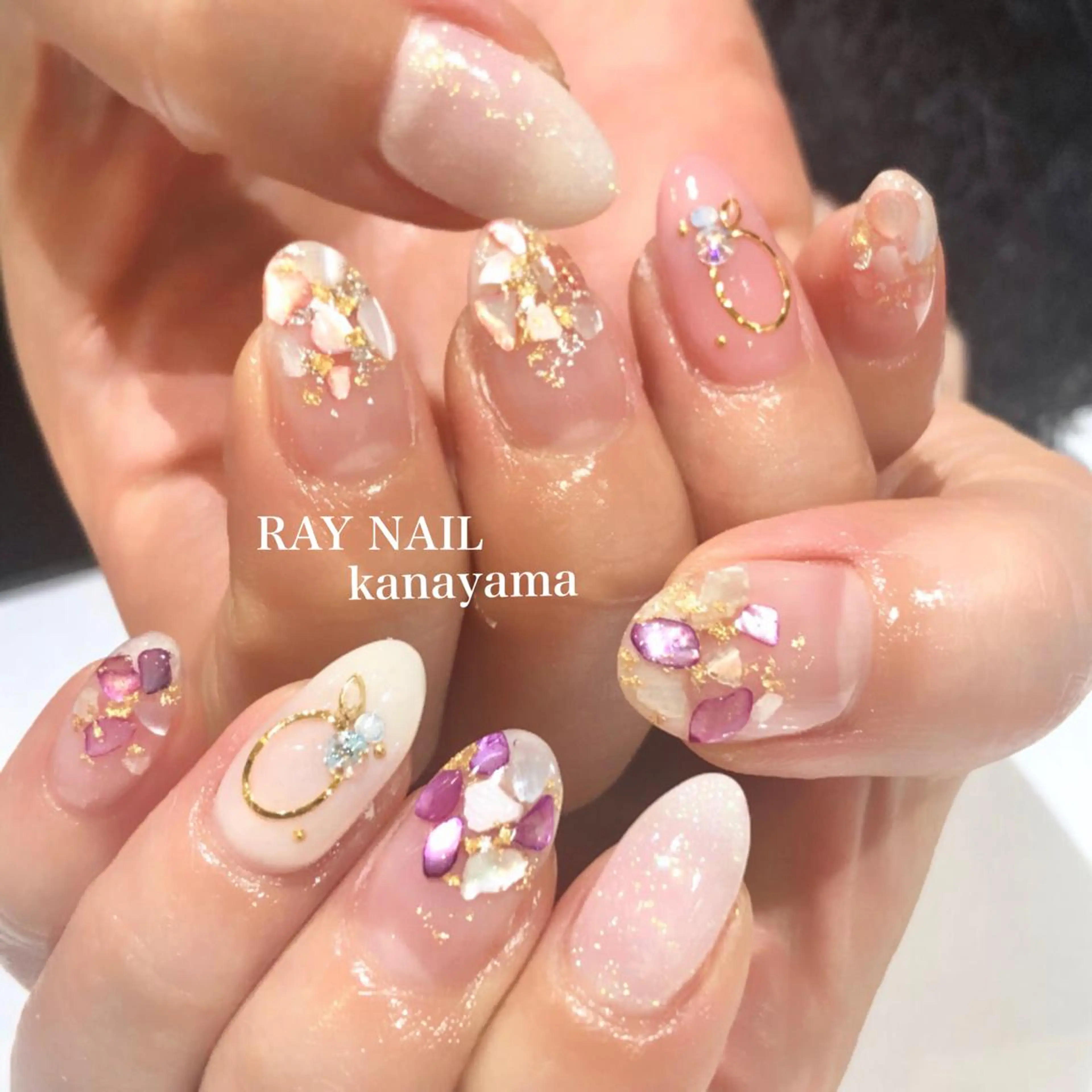 ネイル 春ネイル ストーンネイル Arowa 伊田のネイルデザイン