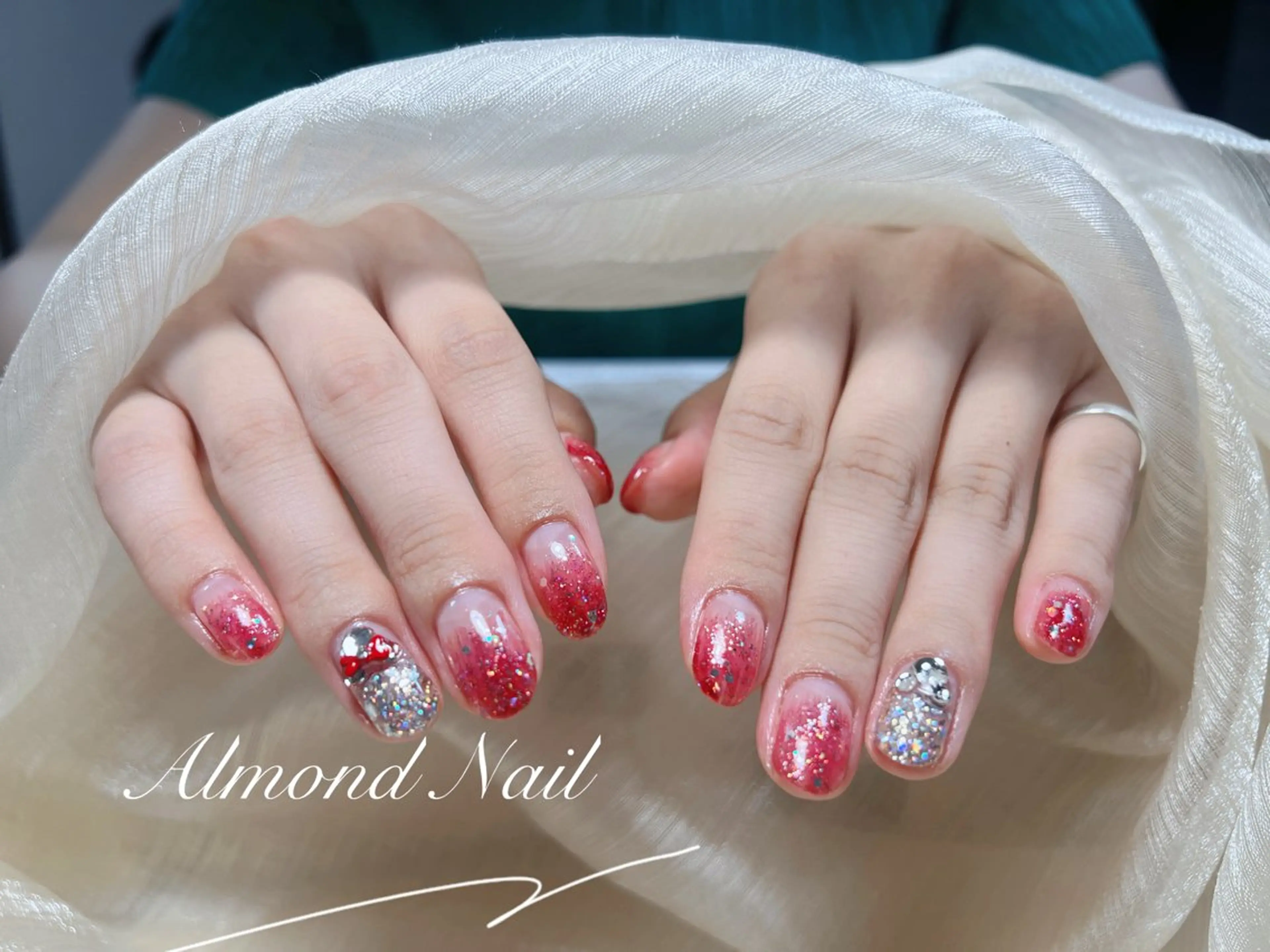 ネイル ハンドネイル Almond Nail 亀戸のネイルデザイン