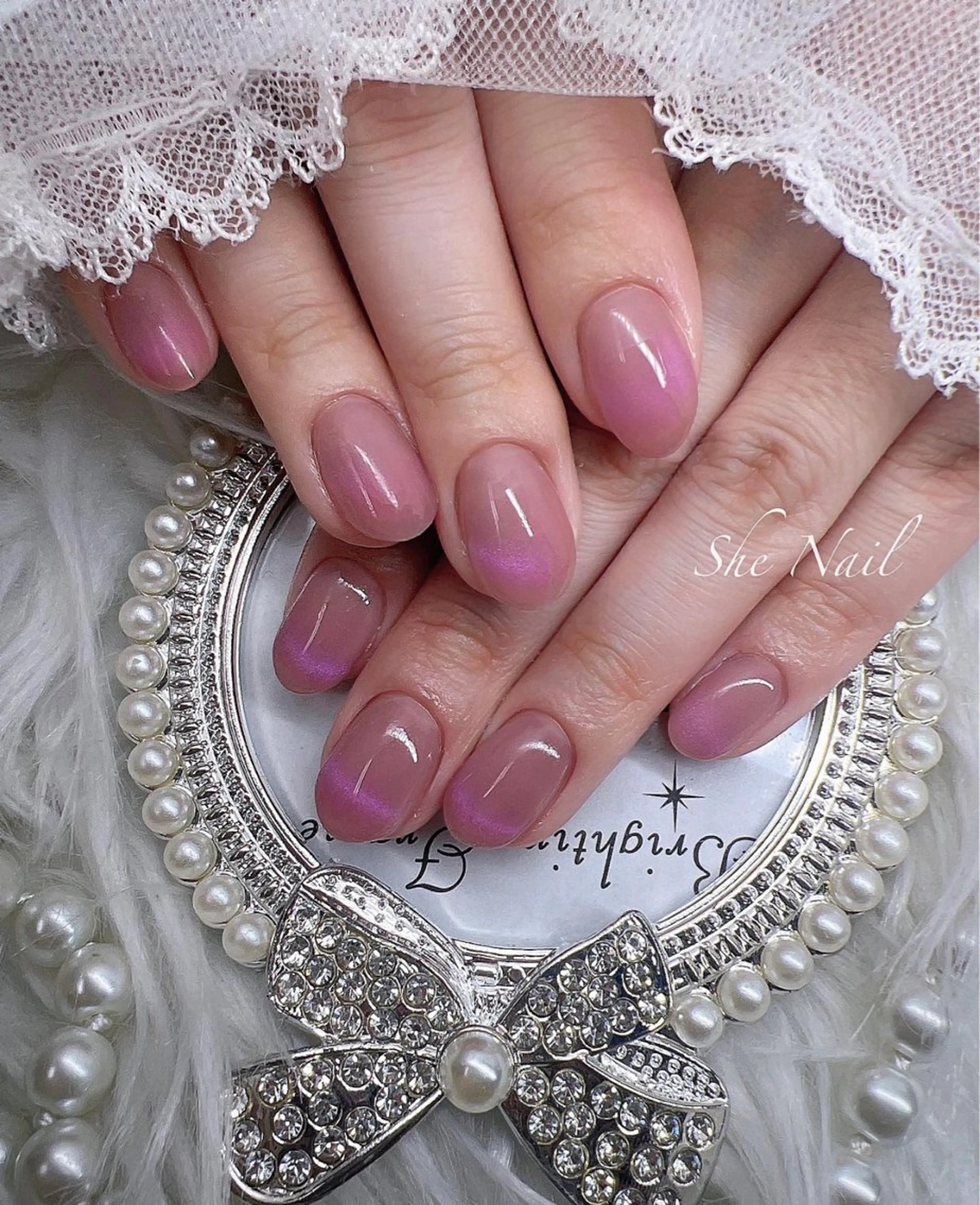 ネイル チークネイル 長さ出し フレンチネイル ガラスフレンチ マグネットネイル ハンドネイル She   Nail所属・ISA_ BELLAのネイルデザイン