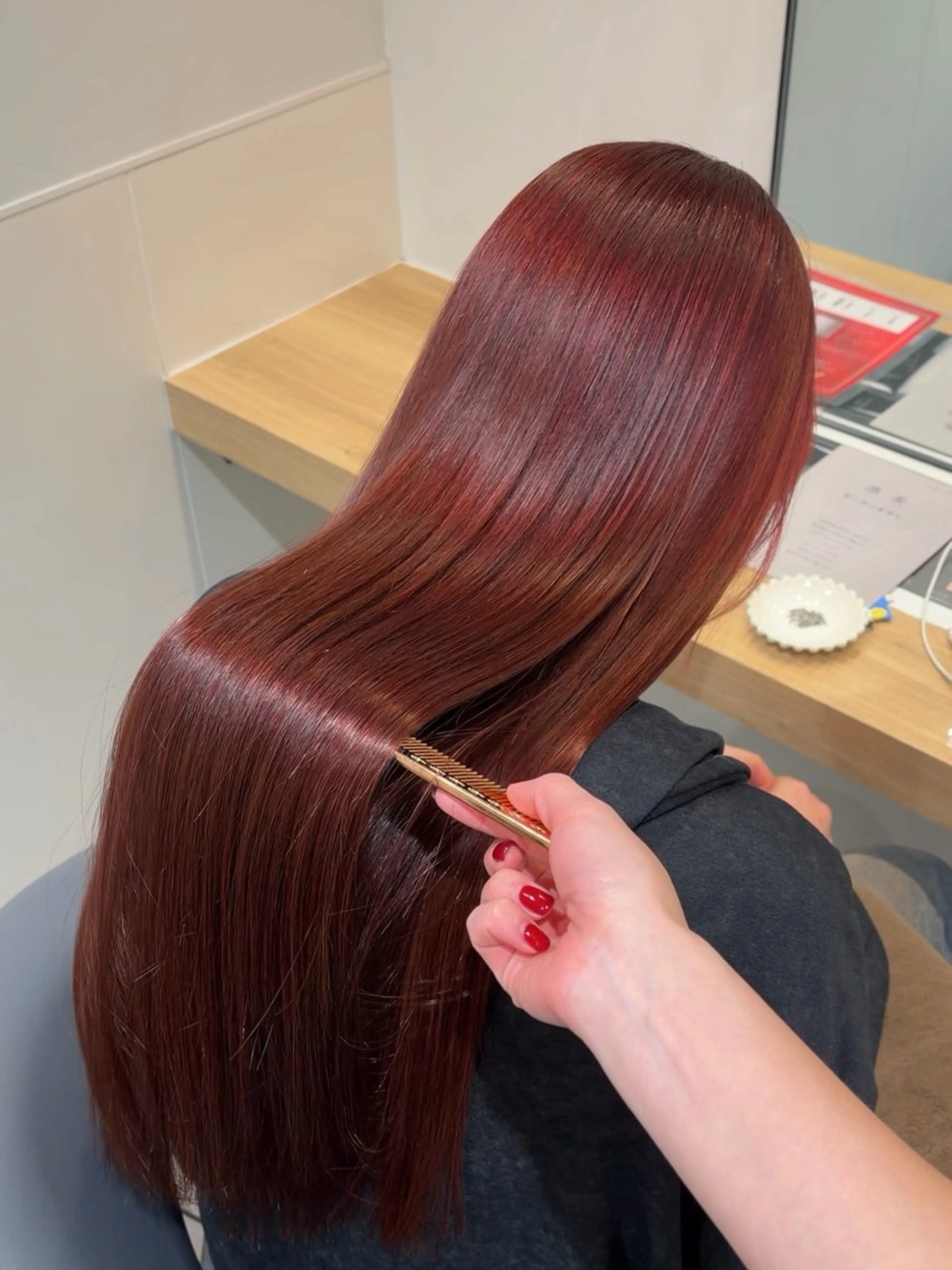 ロング 縮毛矯正 カット 縮毛矯正 トリートメント 艶暖色カラー🍒 縮毛矯正ほののヘアスタイル
