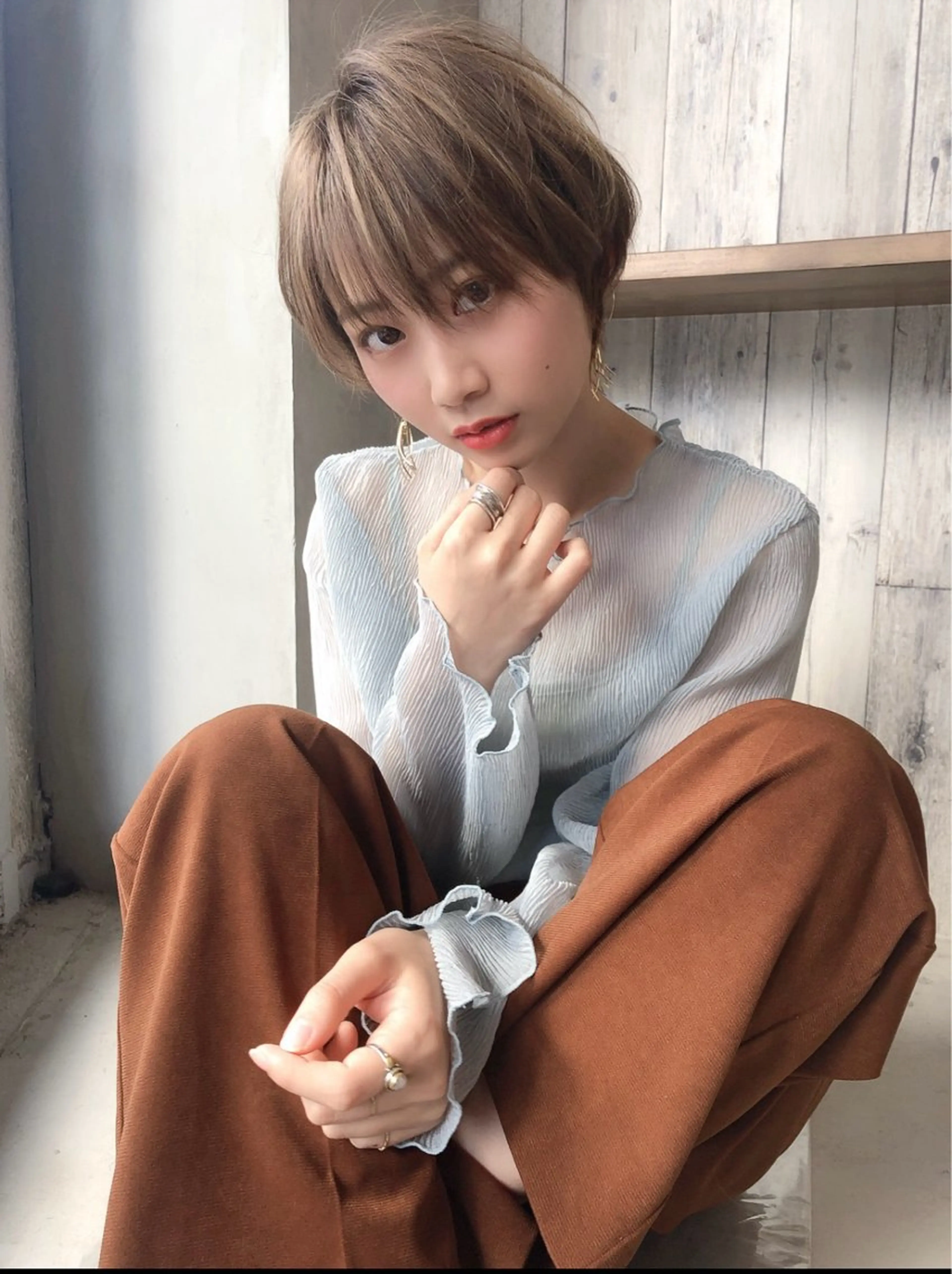 ショート カラー くびれヘア ショートヘア 小顔カット ROKKAN所属・ROKKAN motoのヘアスタイル