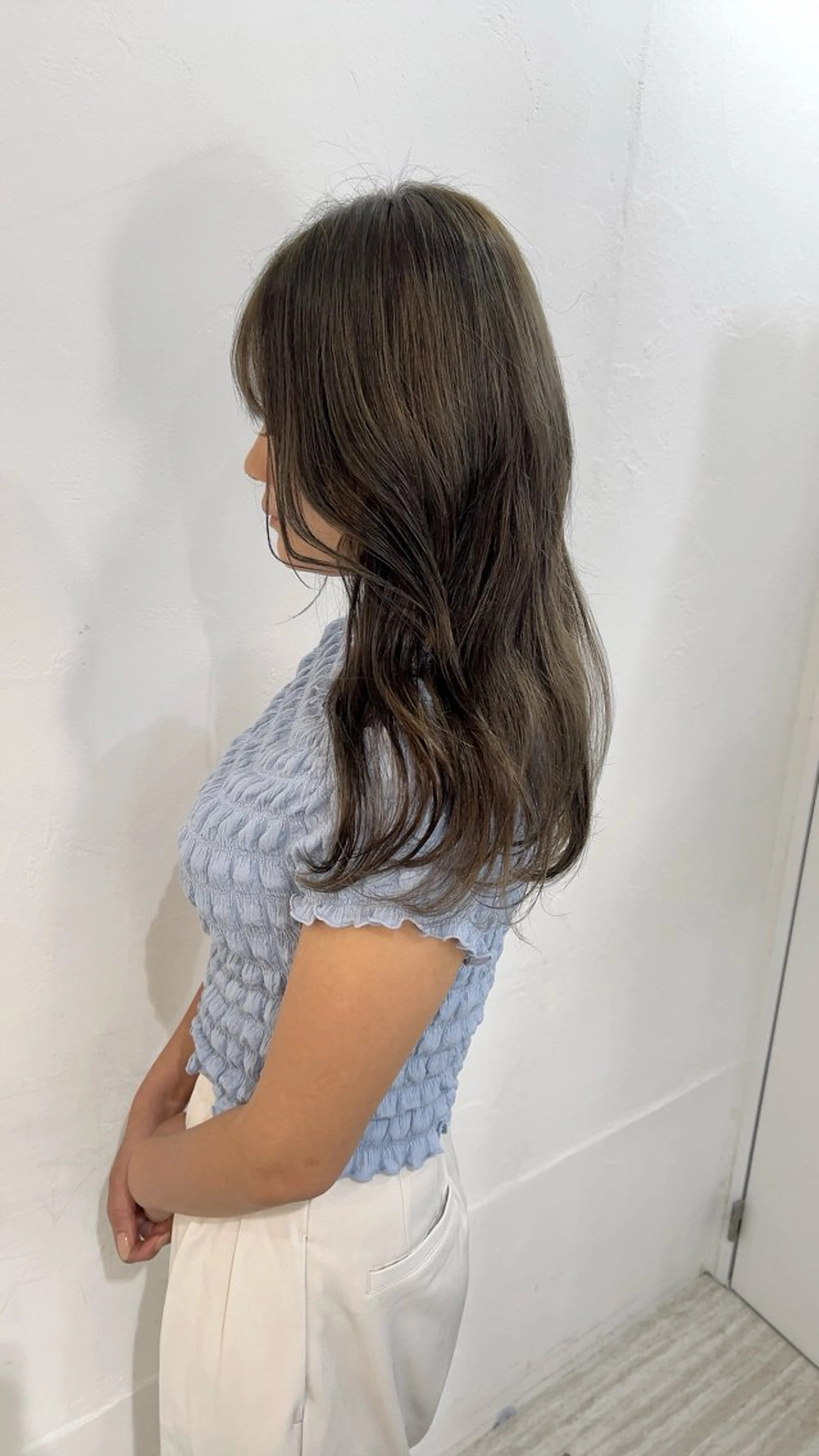 ロング カラー 近藤 若菜のヘアスタイル