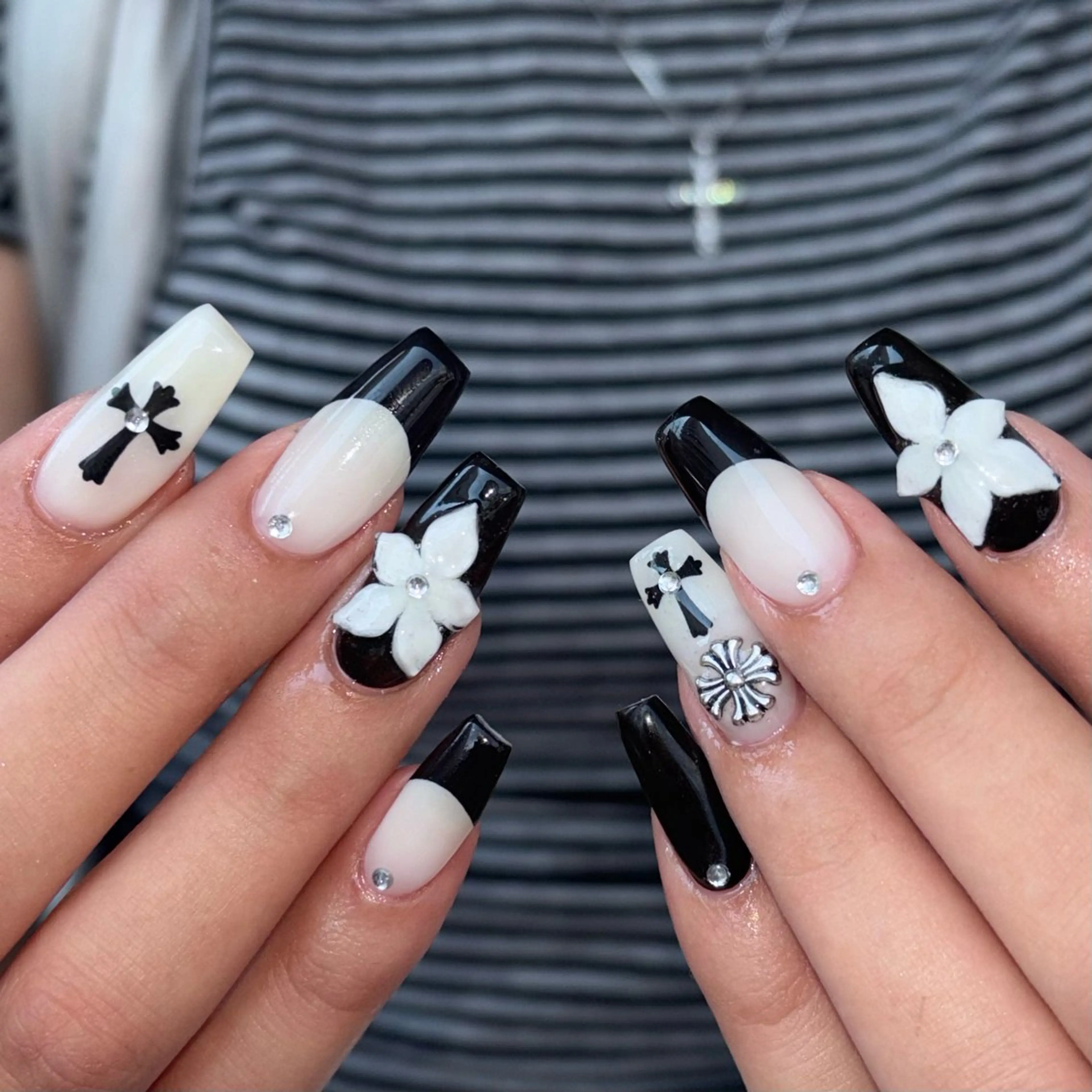 ネイル schon所属・Schon Yuinaのネイルデザイン