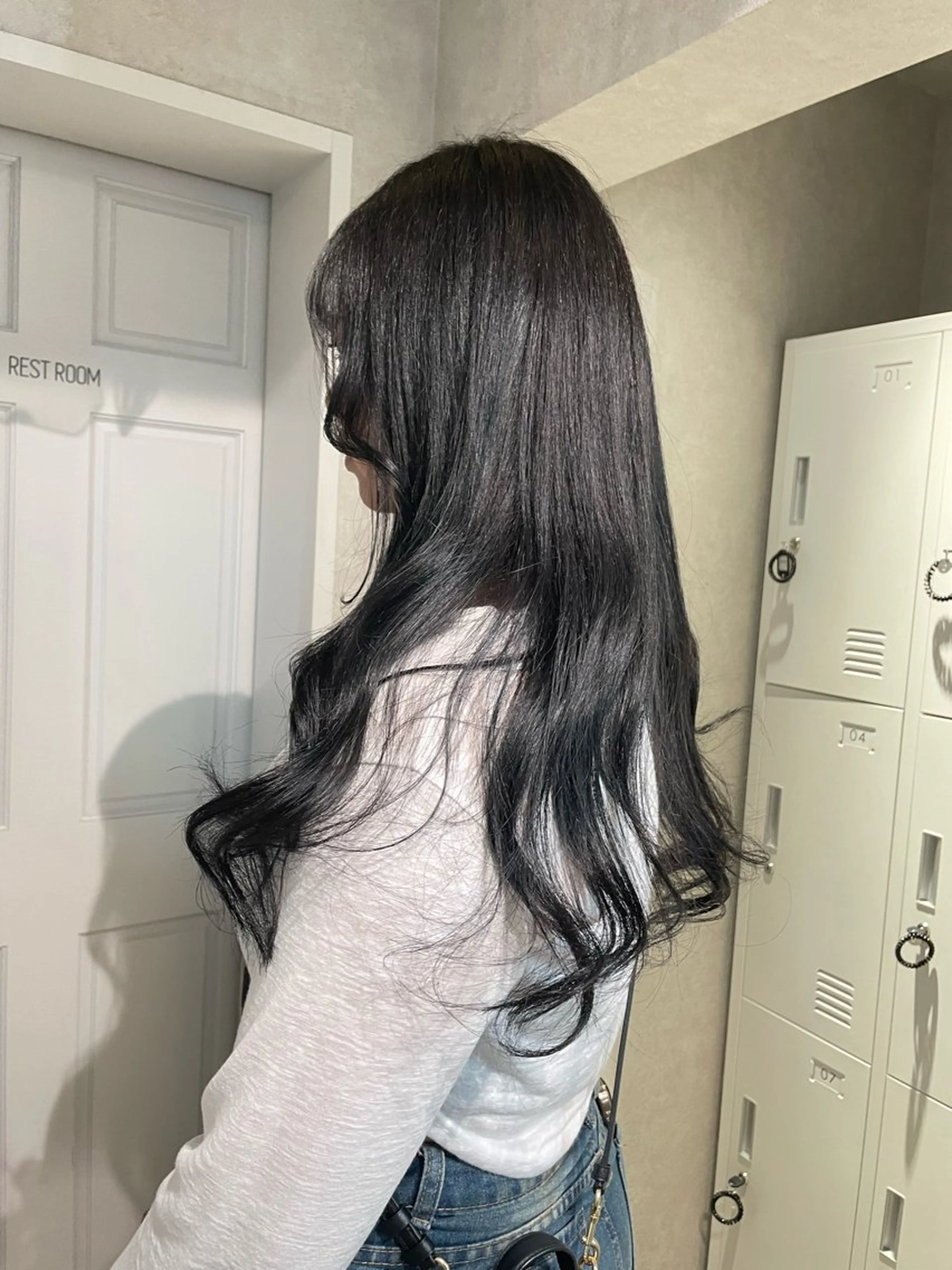 ロング カラー 透明感カラー ヘアカラー ナチュラル透明感🌱 小山美樹子のヘアスタイル