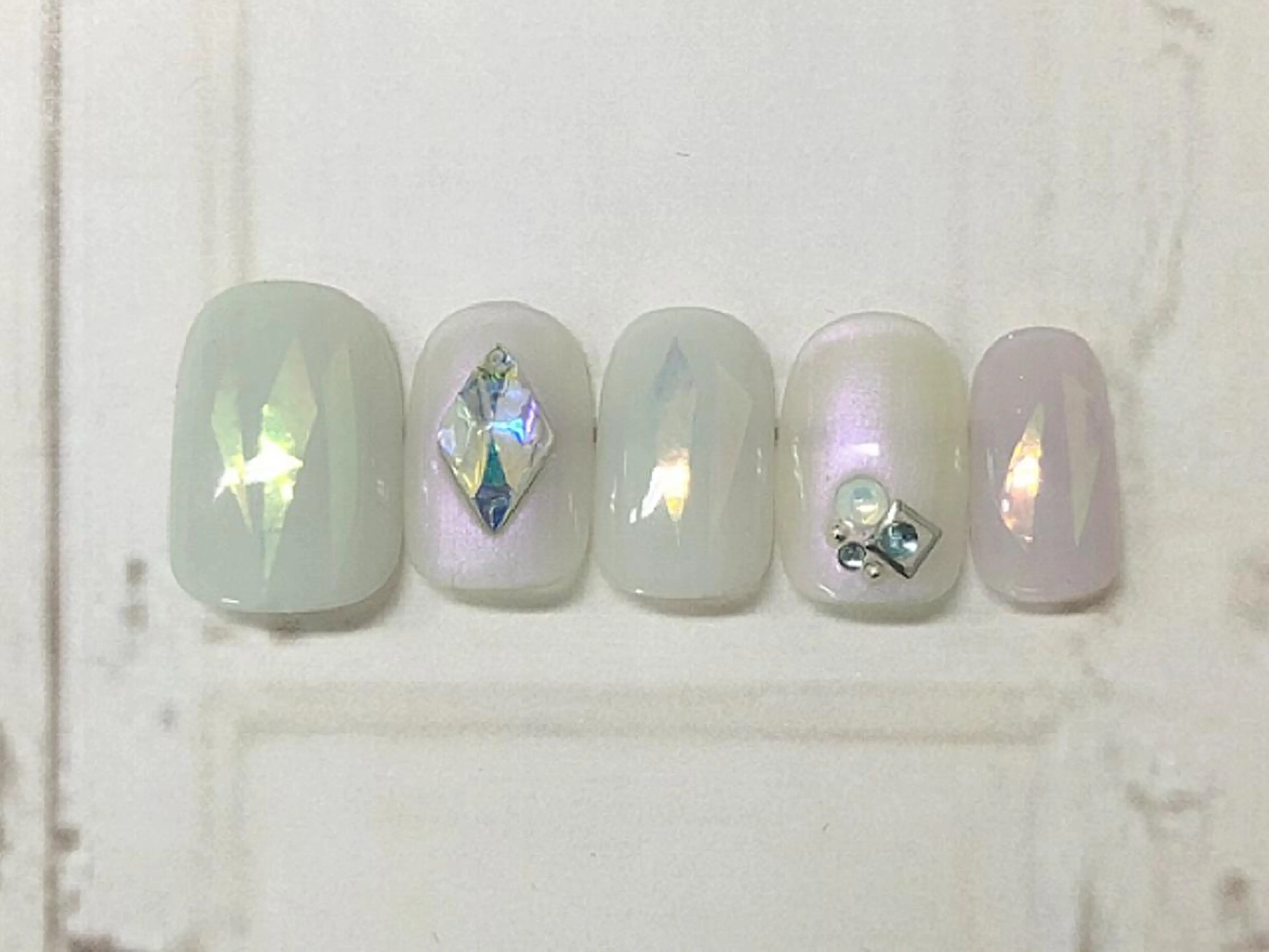 ショート カラー ネイル chéri sinagawaのネイルデザイン