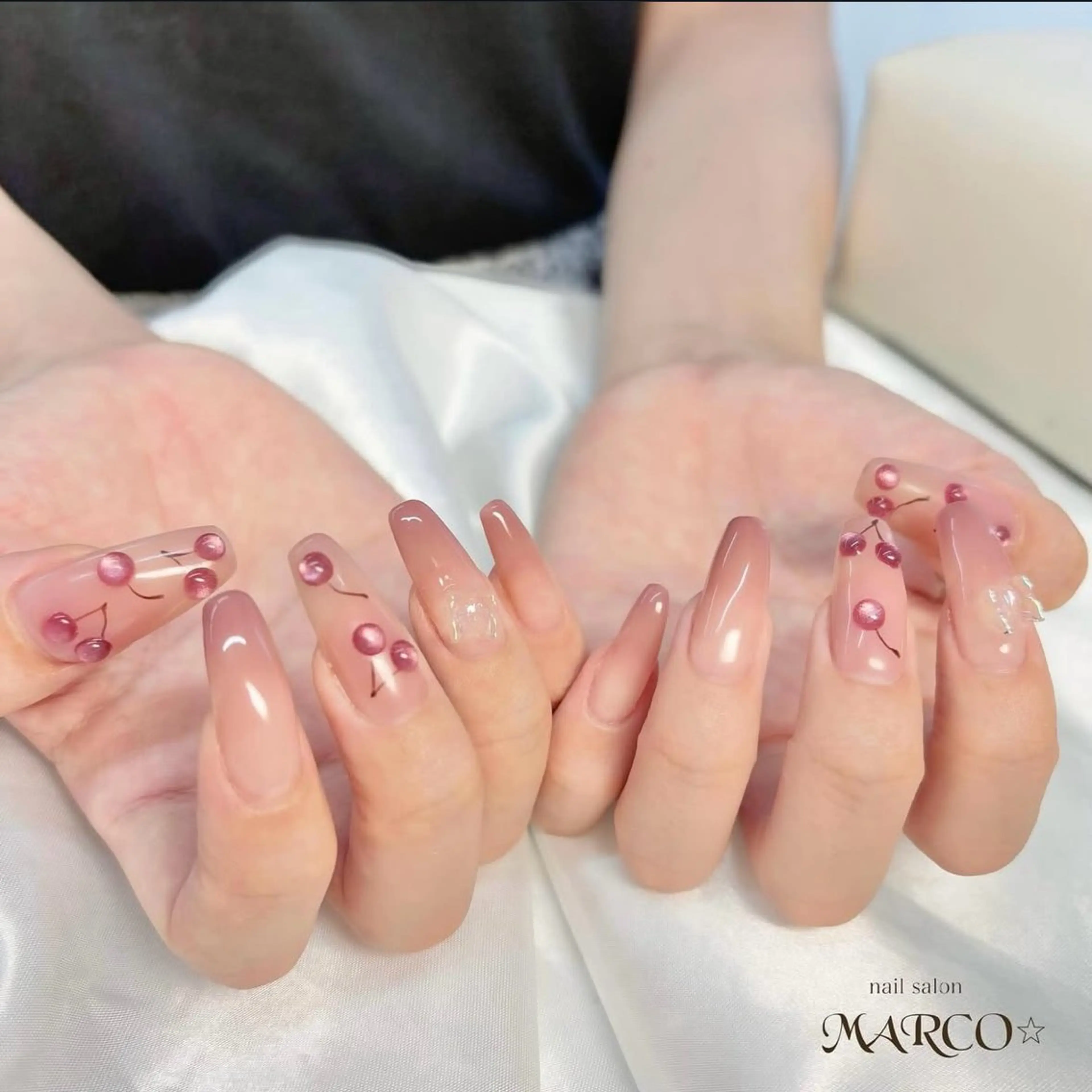 《オフあり》〈丁寧ケア付〉4本アート・ストーン付け放題コース✨の写真