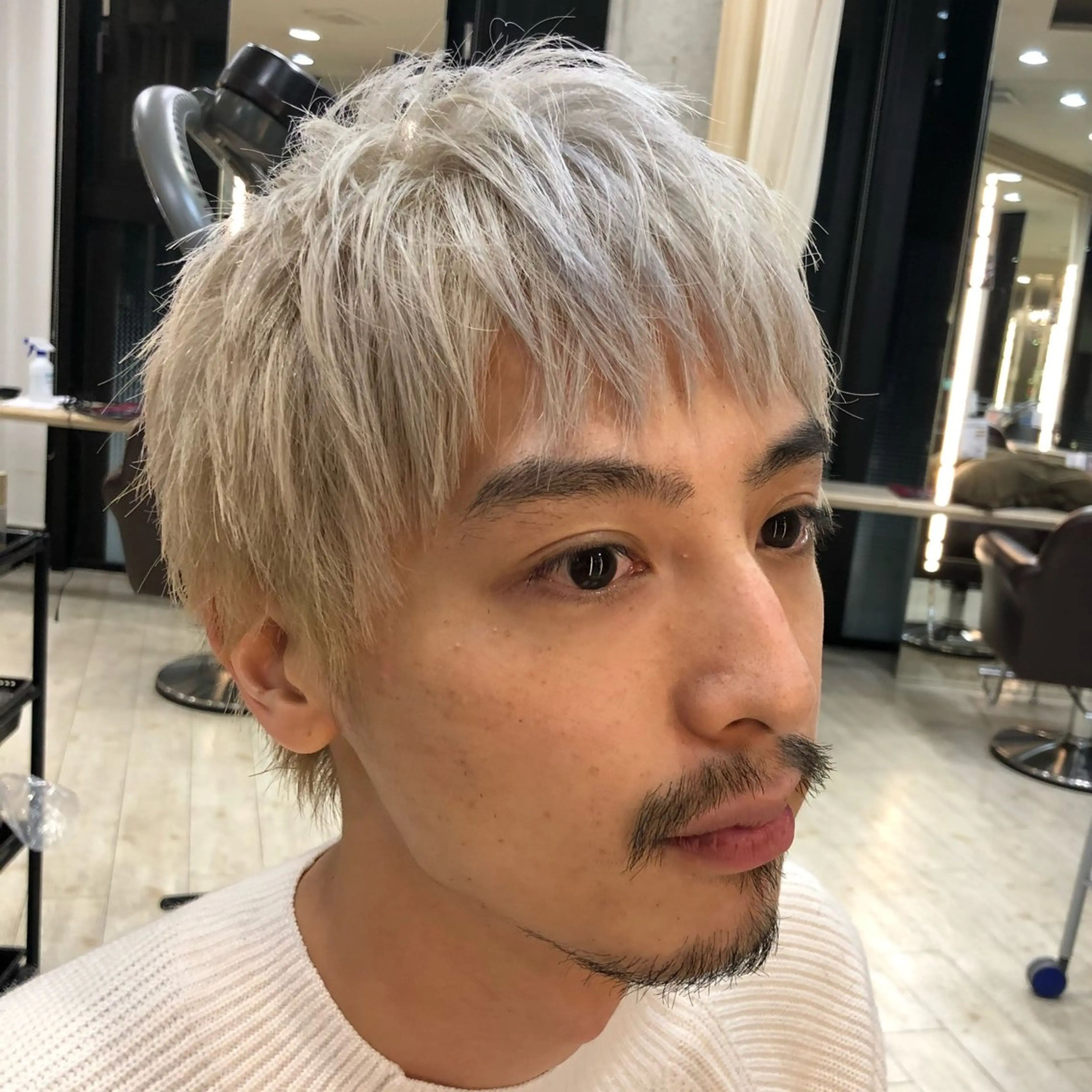 ショート カラー メンズ メンズブリーチ ビジネス マッシュ メンズパーマ スパイキーショート カット ⚾️横浜メンズカット 阿部龍馬🍺🍔のヘアスタイル