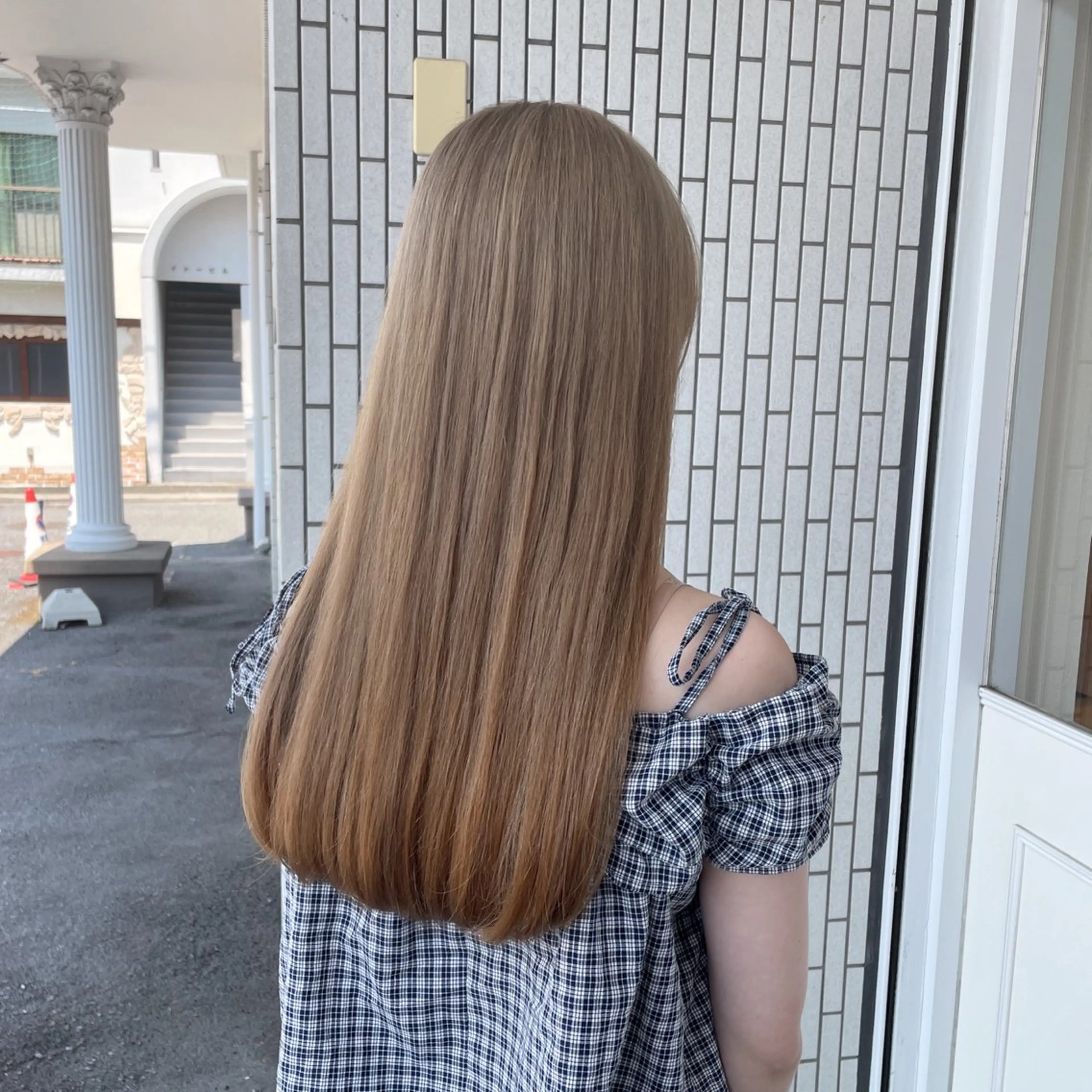 カラー ベージュカラー ハイトーンカラー ハイトーンベージュ GARDEN es 緑井店所属・中村 樹菜のヘアスタイル