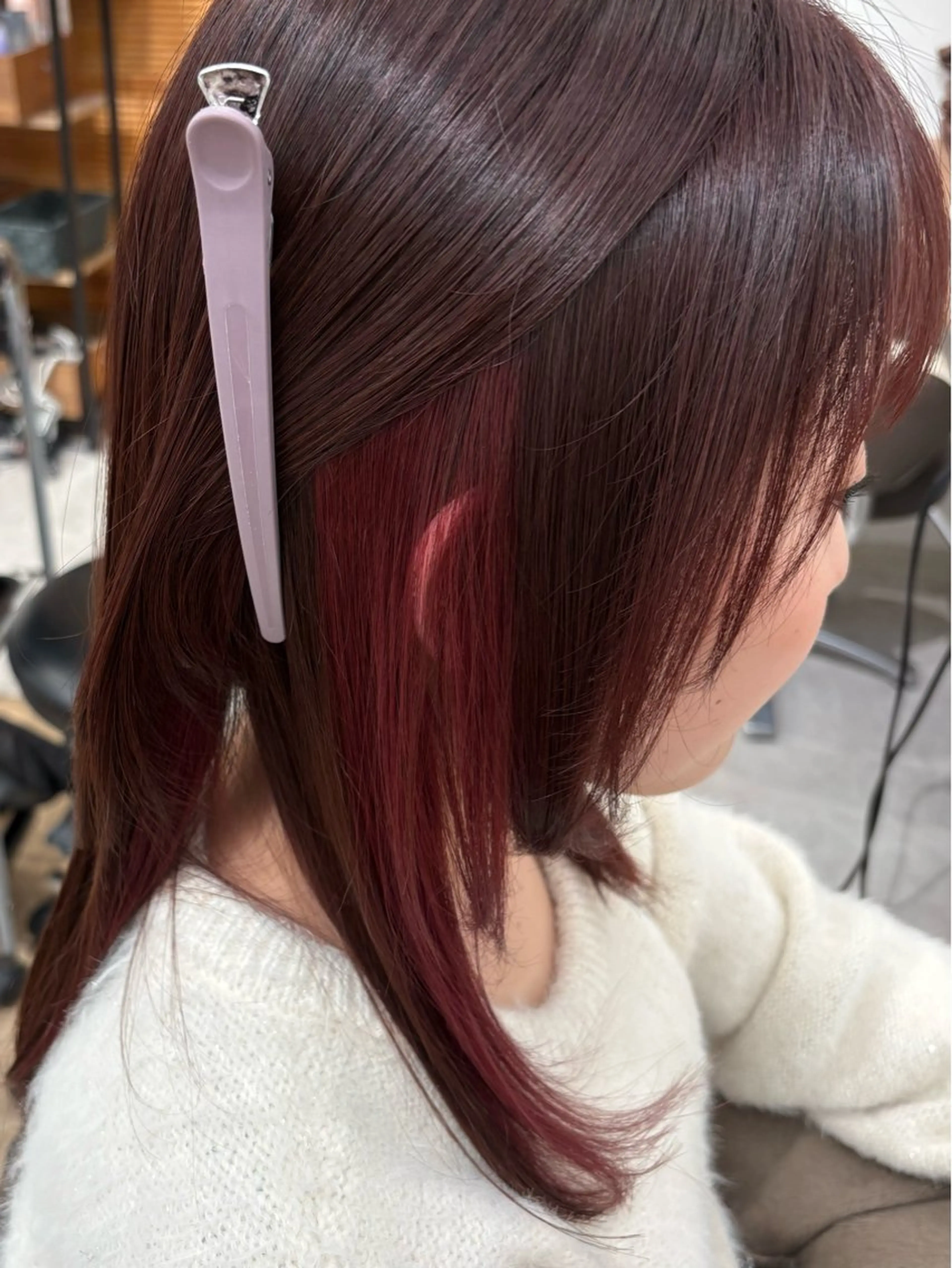 ミディアム カラー ブリーチ イヤリングカラー 顔周りカット ヘアカラー 渡邊 玲来のヘアスタイル