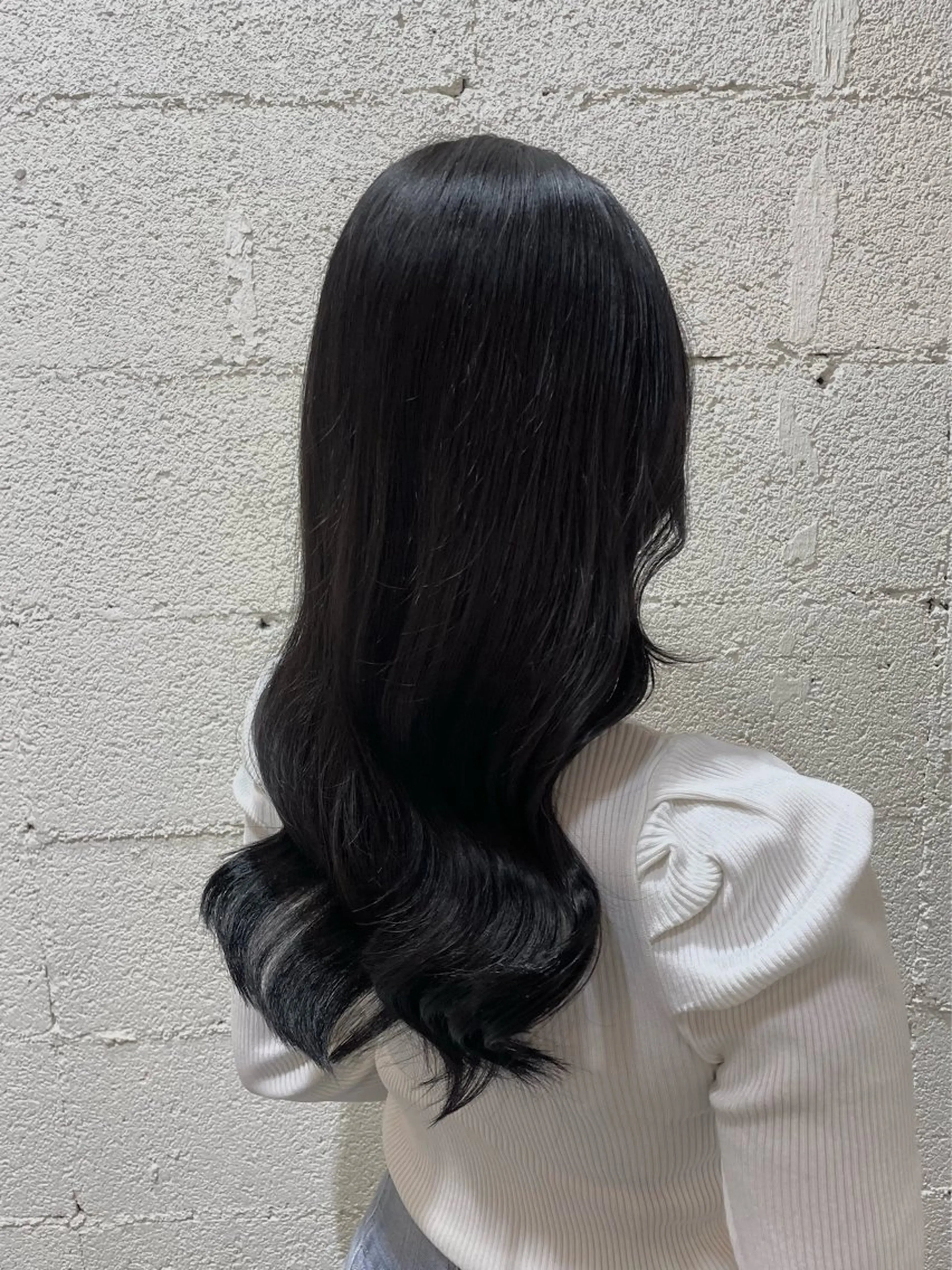 ロング カラー ダークグレー ヘアカラー トリートメント 艶カラー/ハイトーン Anjuのヘアスタイル