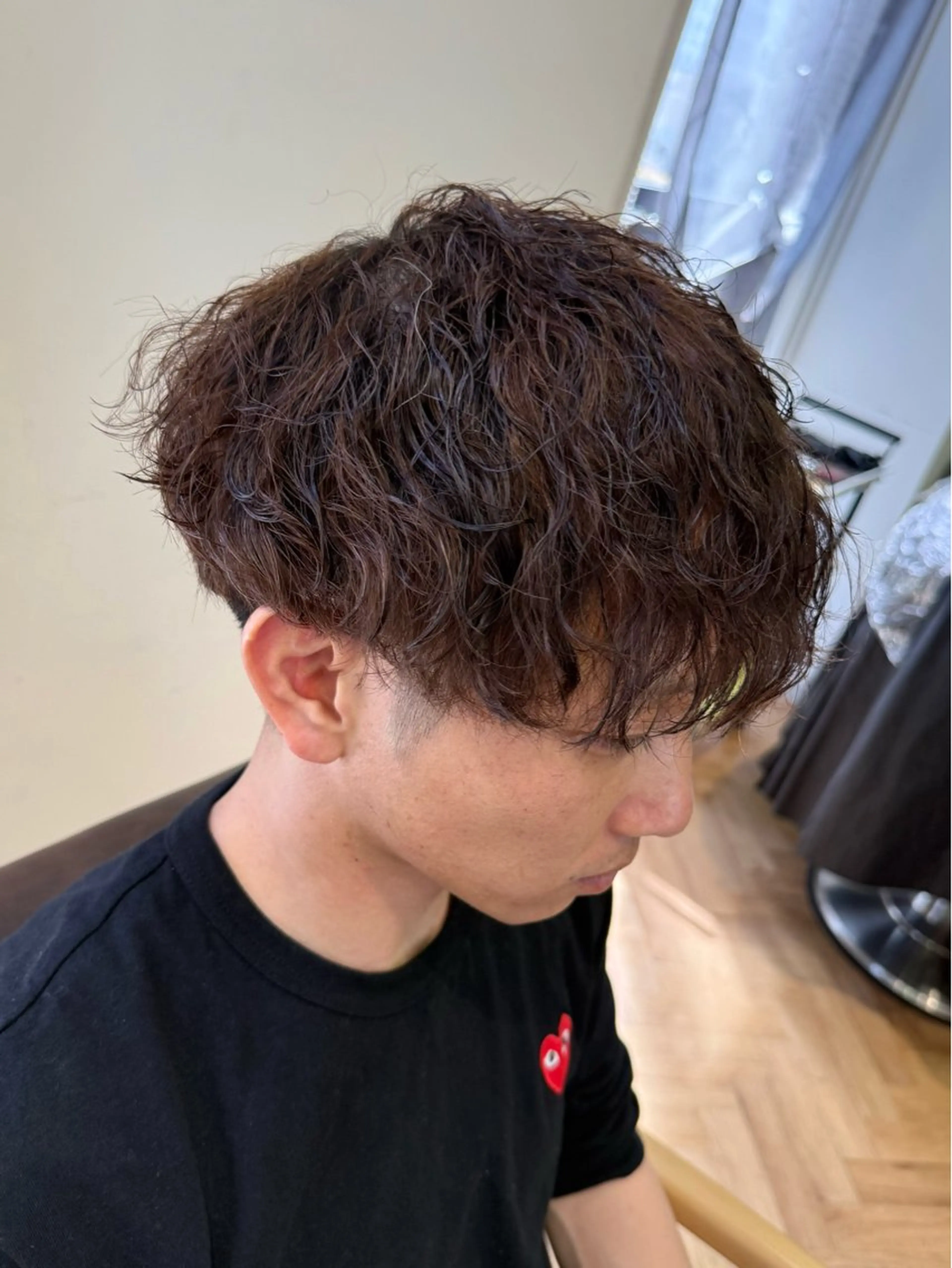 ショート パーマ メンズ 溝口 槙里也のヘアスタイル