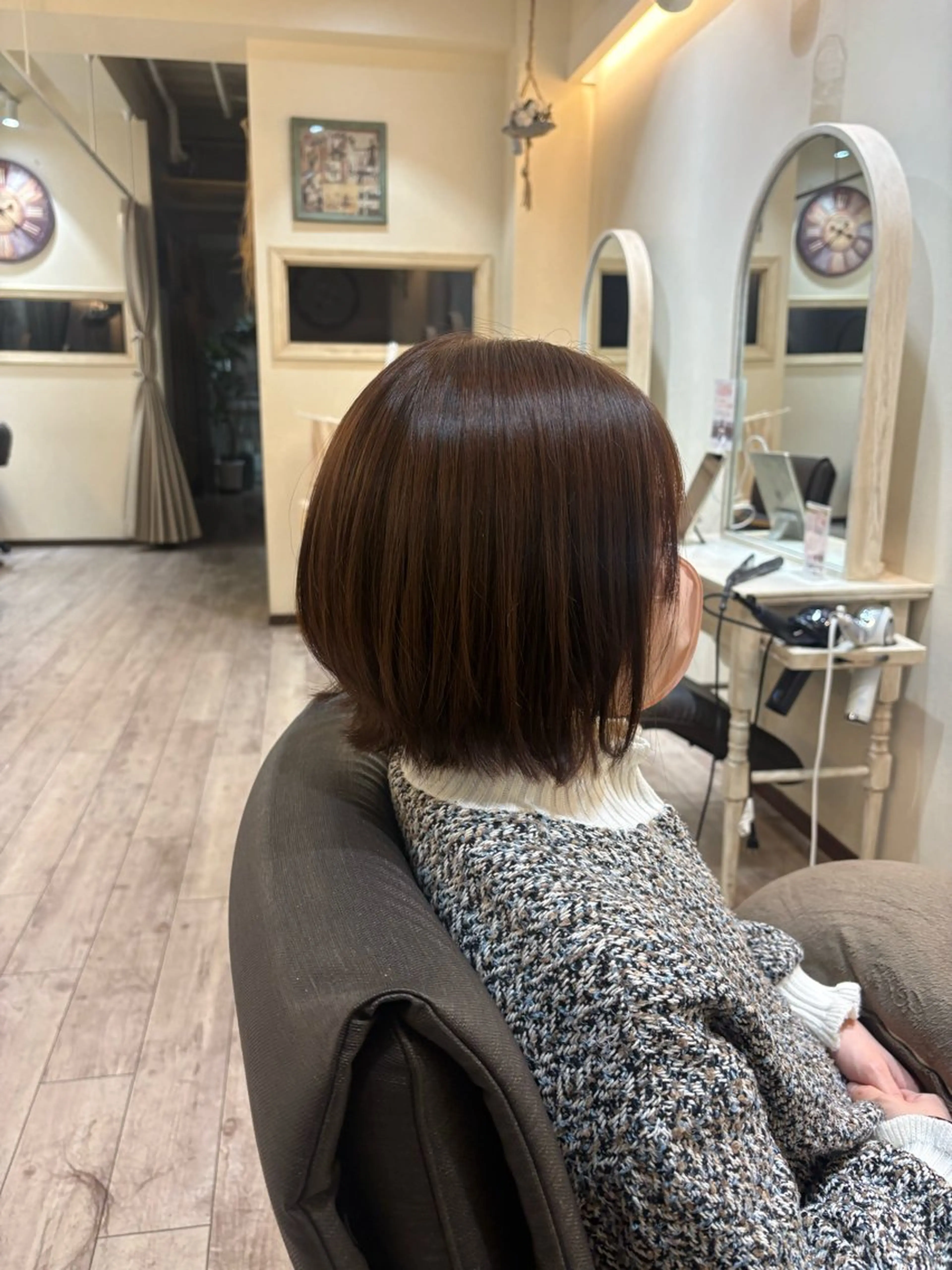 ショート カラー ボブレイヤー ボブ レイヤーカット カット ヘアカラー 艶カラー／ レイヤー／栄／あやかのヘアスタイル