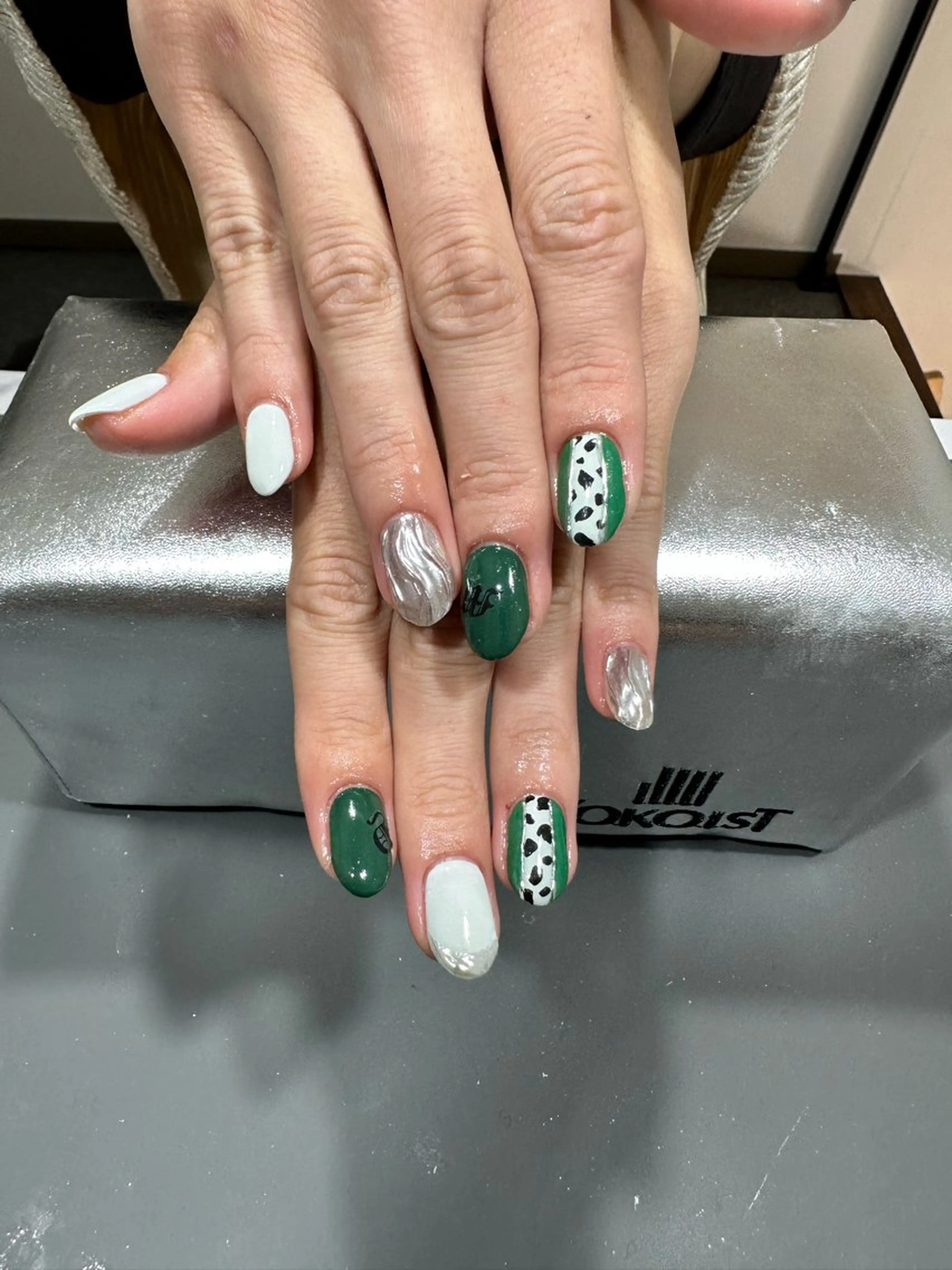 ネイル 中西 美羽のネイルデザイン