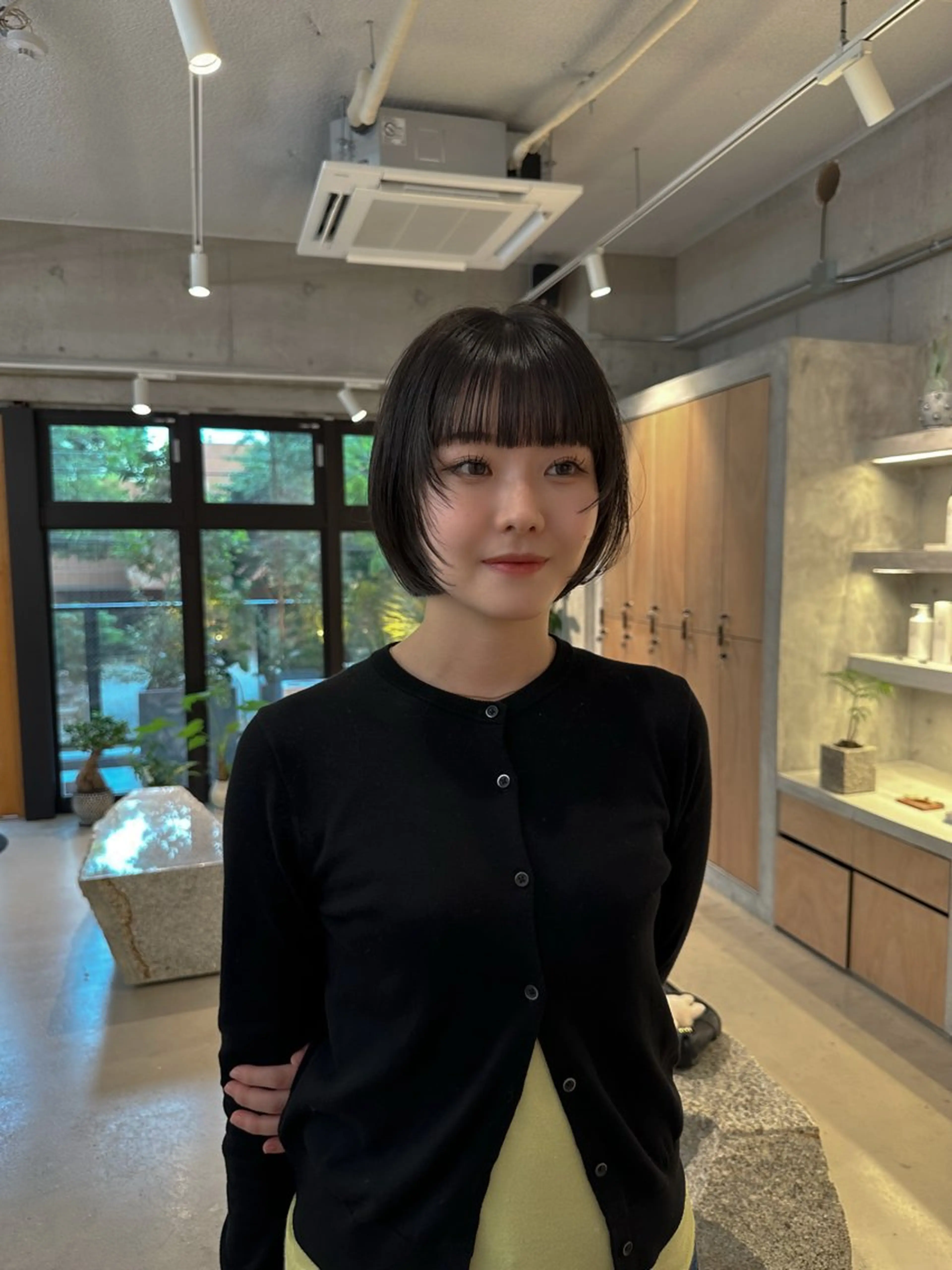 ショート 切りっぱなしボブ ボブ 顔周りカット レイヤーカット カット トリートメント 栄/レイヤーカット /オリーブ/傑🦥のヘアスタイル