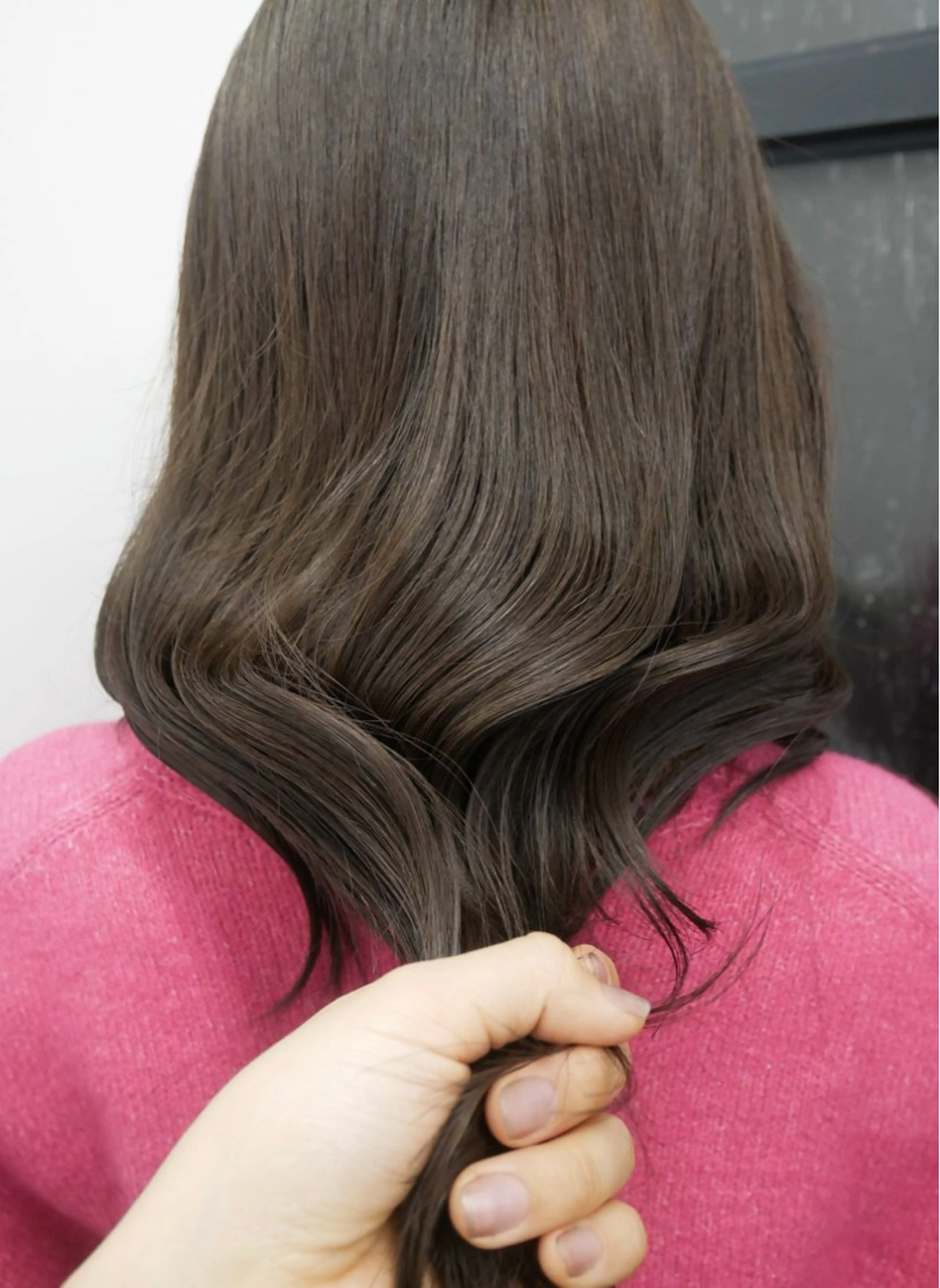 セミロング カラー ヘアアレンジ モリ ナツルのヘアスタイル