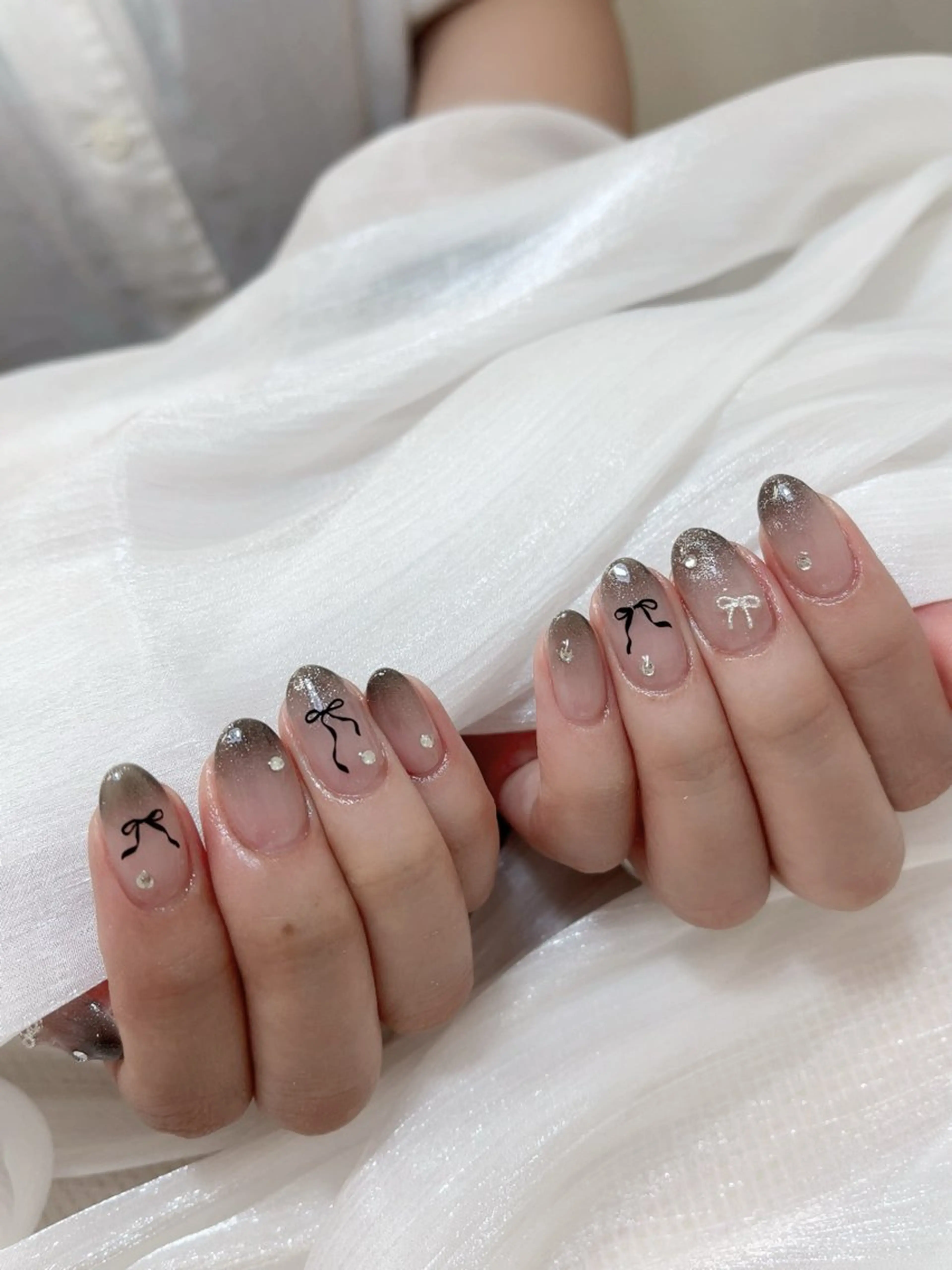 ネイル チークネイル フレンチネイル グラデーション キラキラネイル 韓国ネイル ハンドネイル DUO MI所属・DUO   MI nail salonのネイルデザイン
