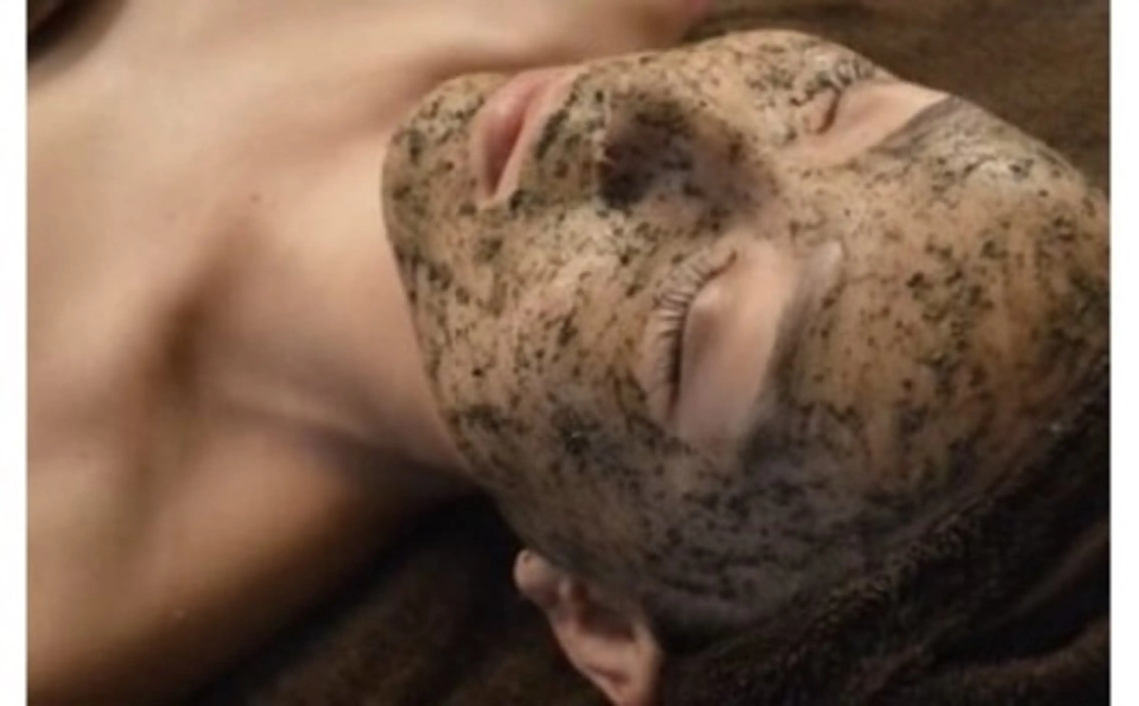 ハーブピーリングフェイシャル(剥離なし)フェイシャルマッサージ付きの写真