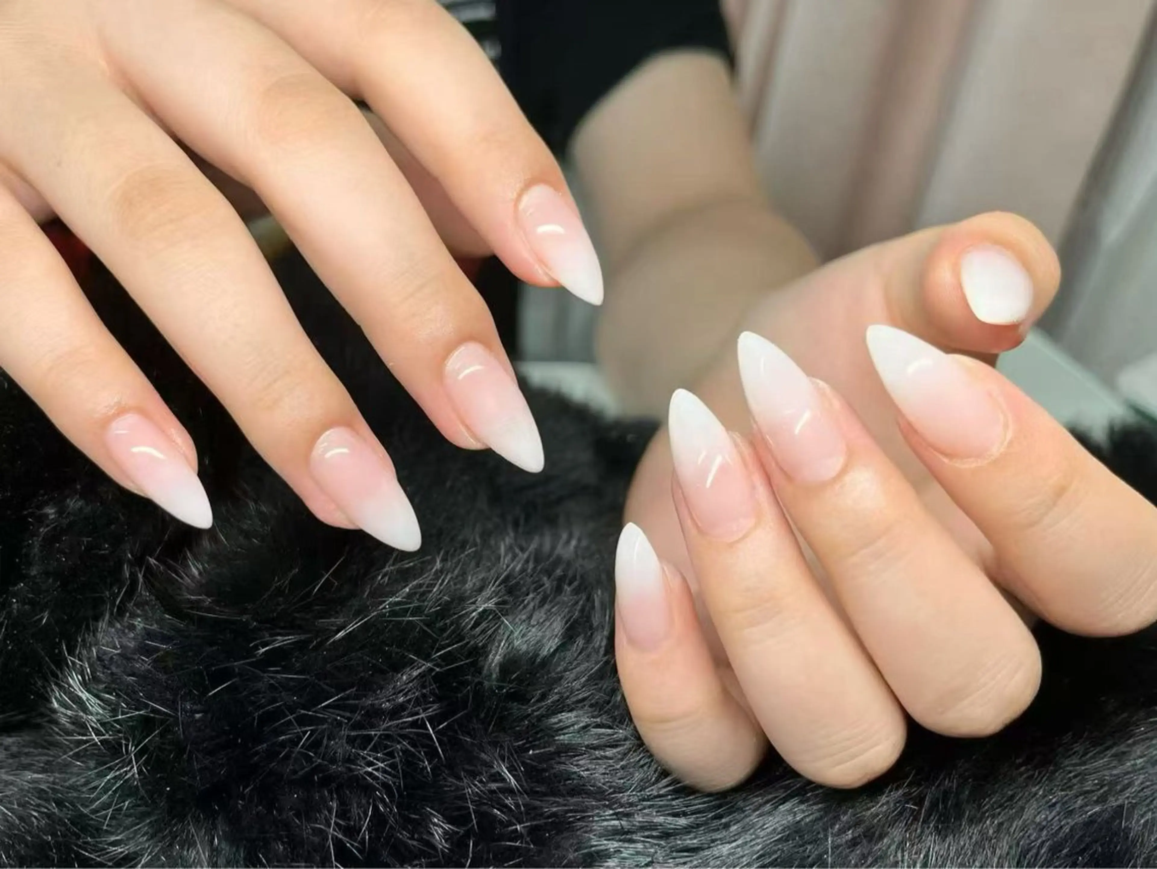 ネイル ハンドネイル H3 NAIL エミのネイルデザイン