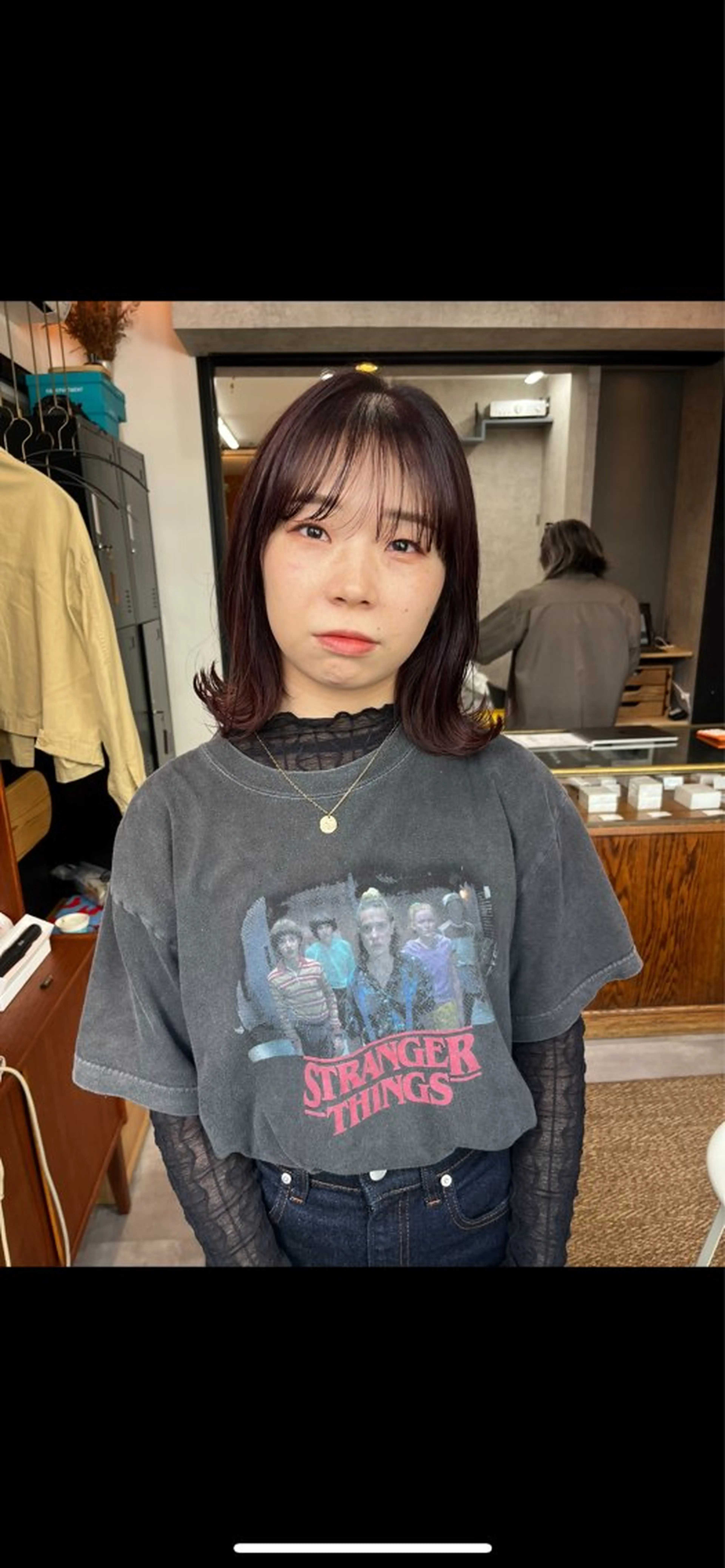 ミディアム カラー 松尾 伊純のヘアスタイル