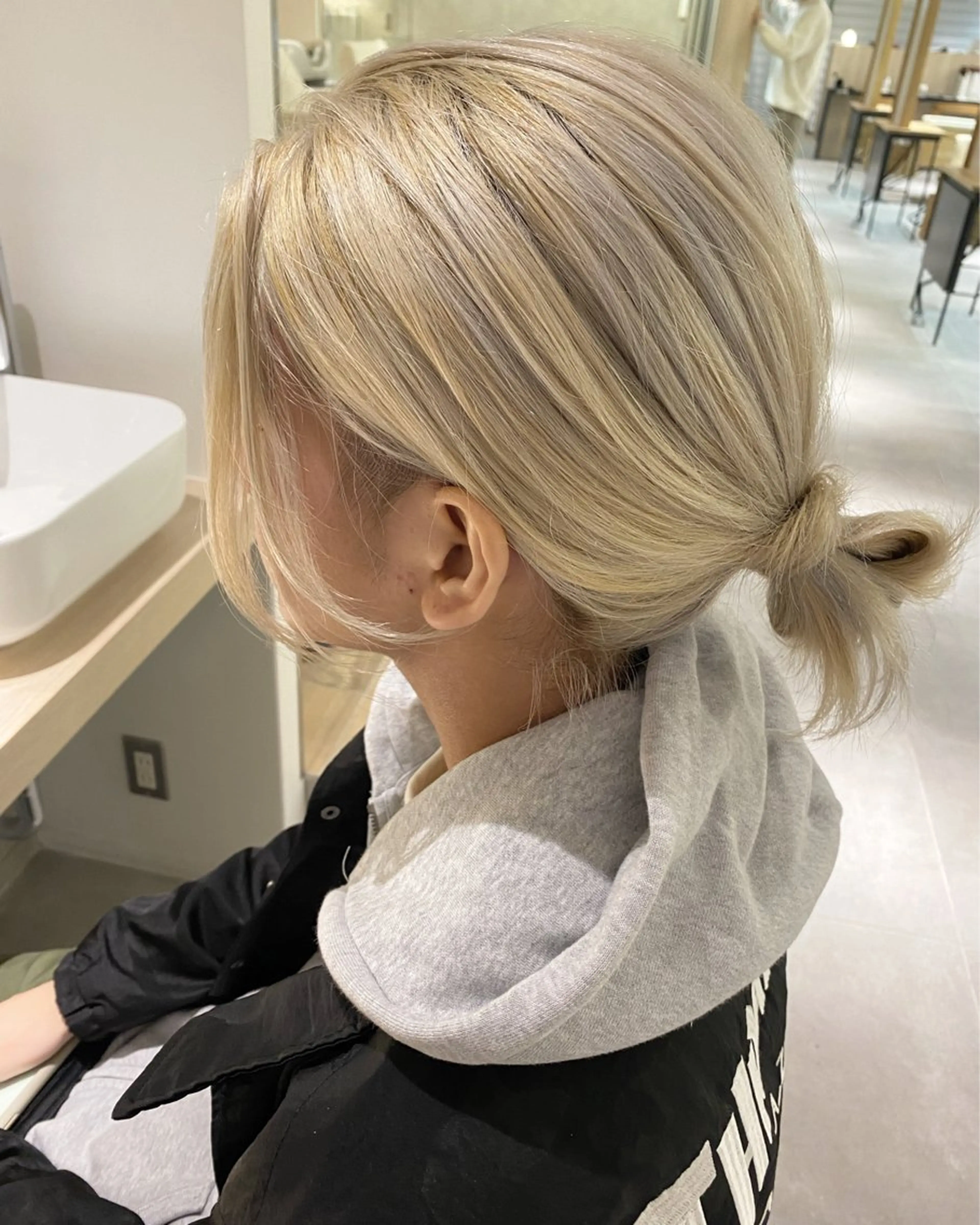 カラー ブリーチ ブロンド ホワイトブロンド ヘアカラー sea's所属・ヒラカホ/矢場町/ ブリーチ/似合わせのヘアスタイル