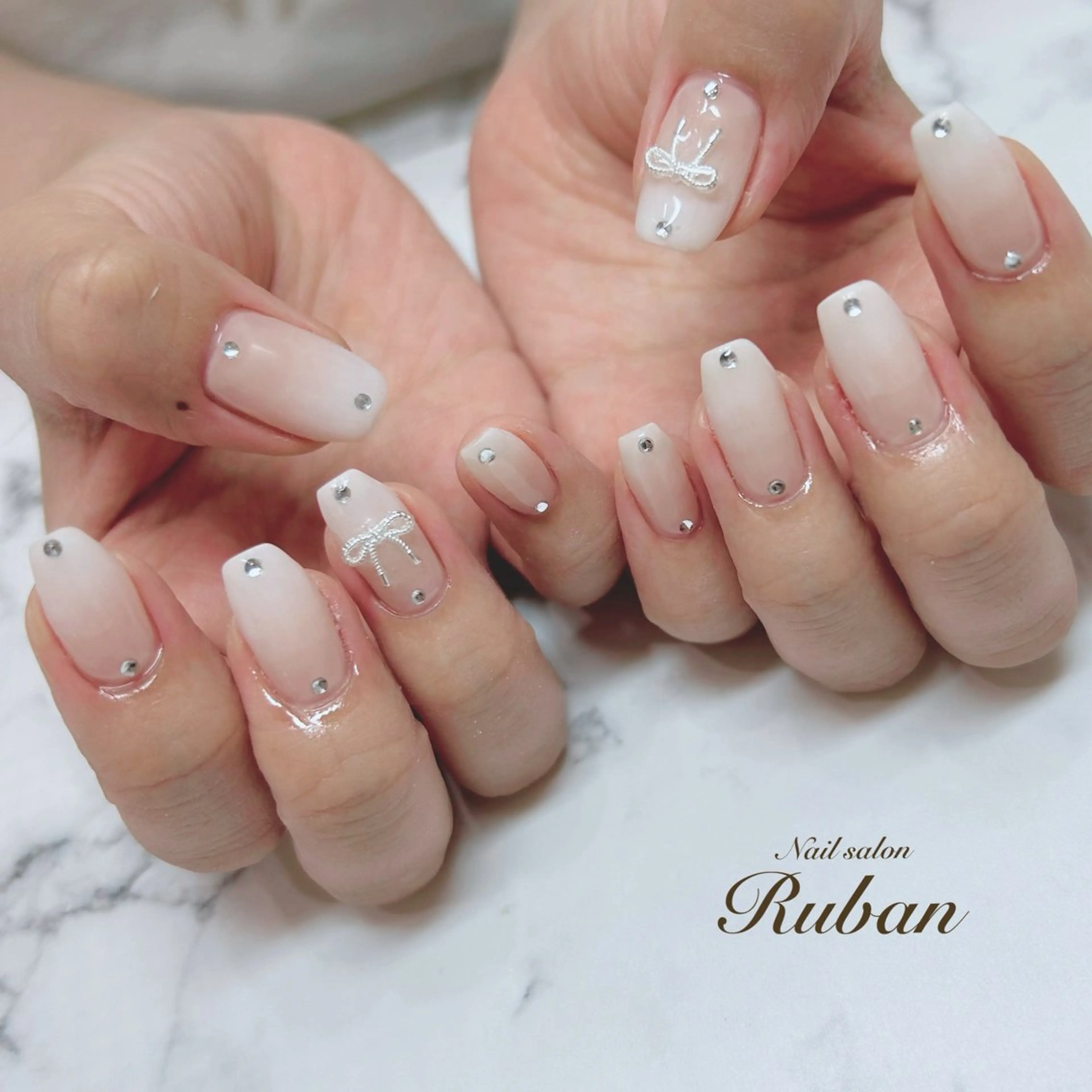 ネイル アートネイル 長さ出し グラデーション 持ち込み リボン Nail salon Ruban所属・Nail salon Rubanのネイルデザイン