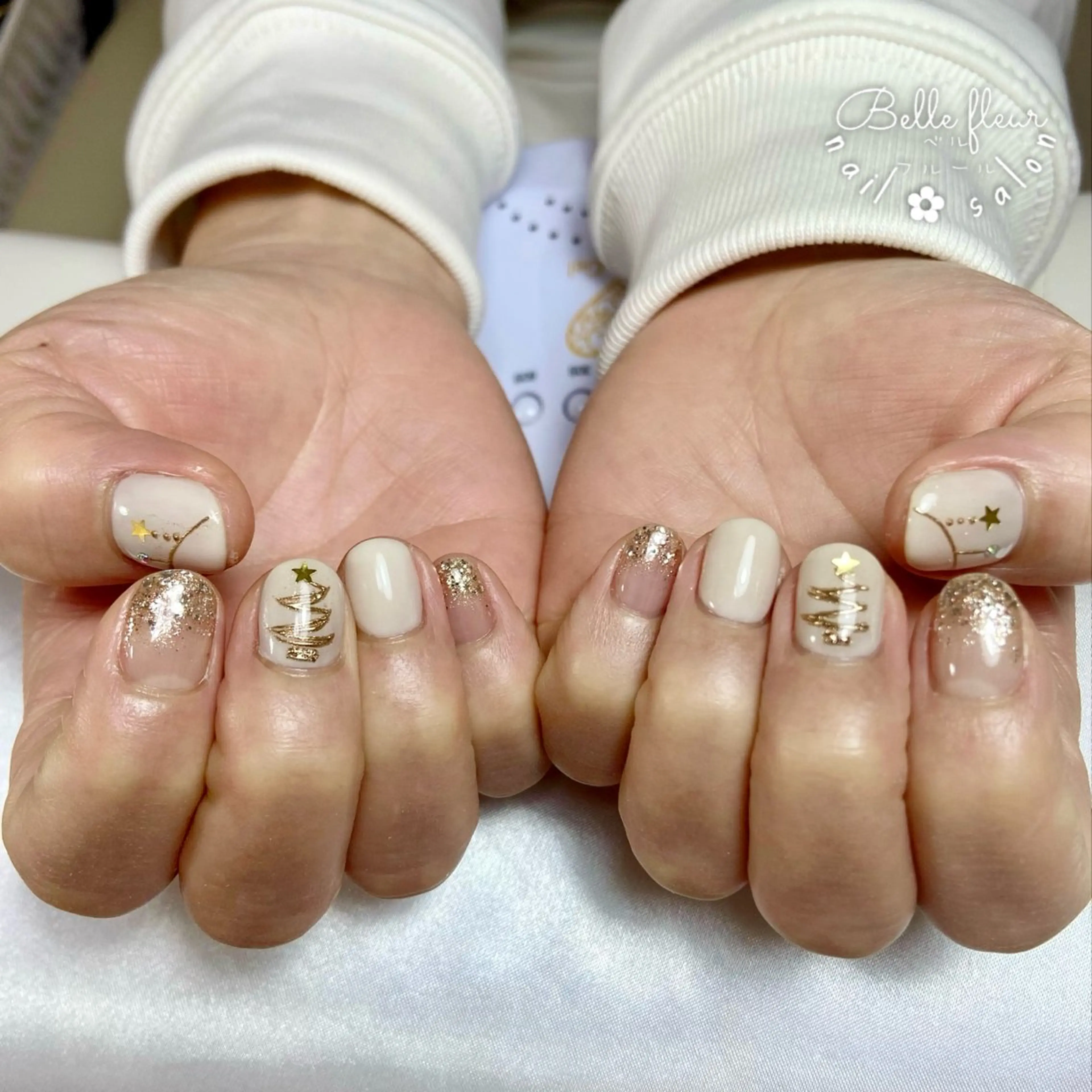 ネイル ホワイト 冬ネイル クリスマス ハンドネイル ﾈｲﾙｻﾛﾝ Bellefleurのネイルデザイン