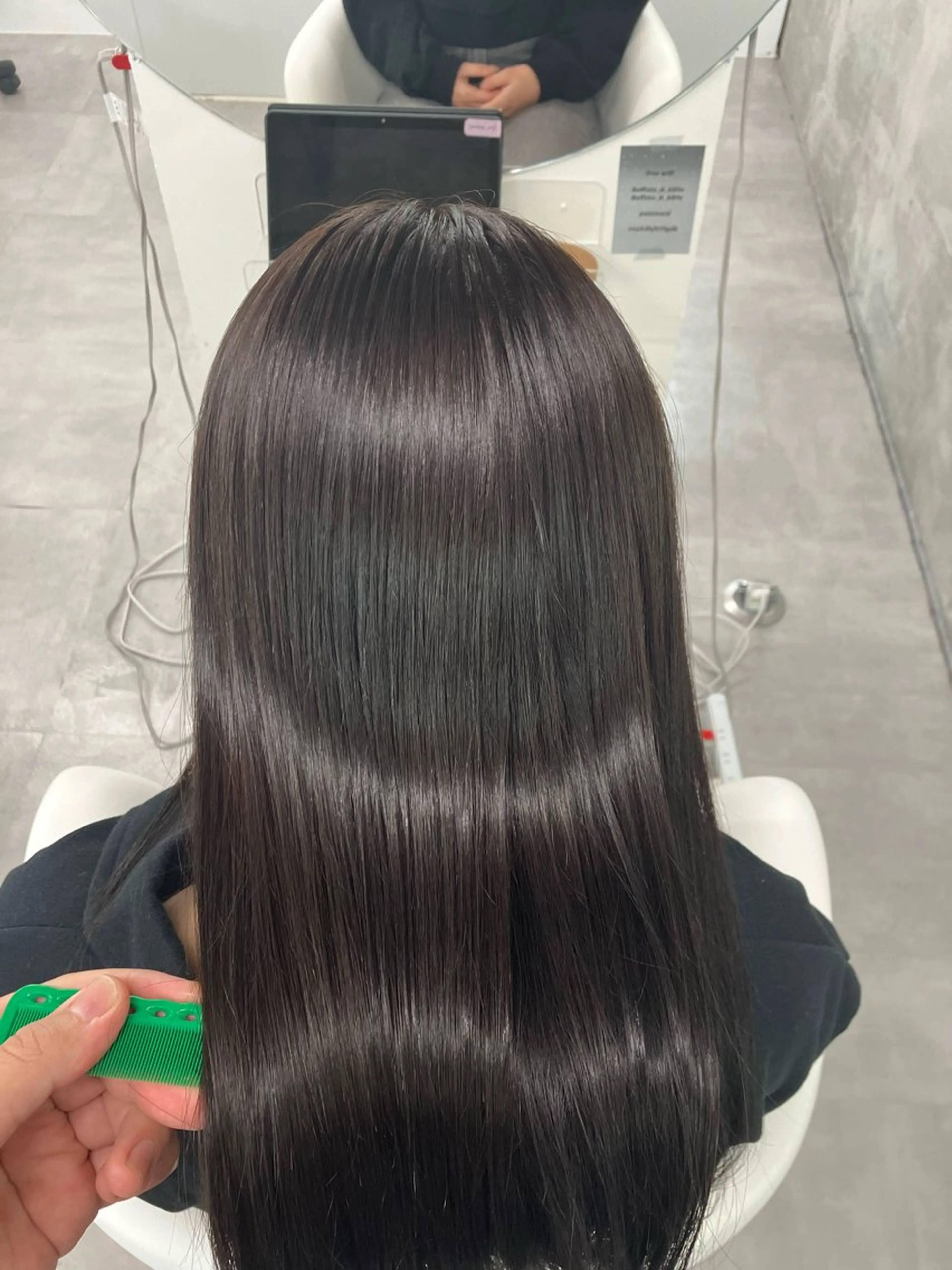 ロング カラー カット ヘアカラー トリートメント door white hideのヘアスタイル