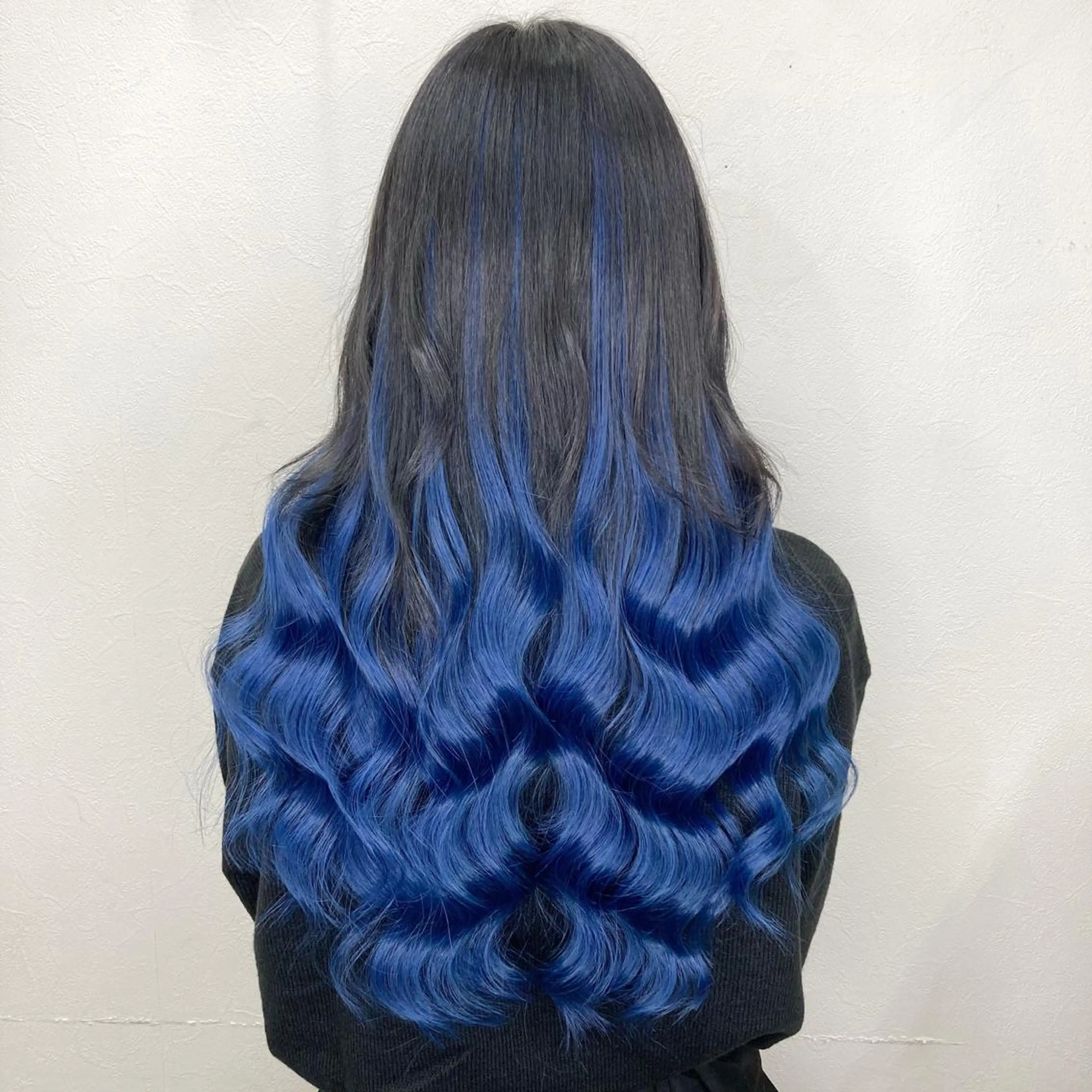 セミロング カラー ブルーカラー グラデーションカラー ネイビーカラー エクステ ヘアカラー トリートメント エクステ KEISUKE🐶 ブリーチ/エクステのヘアスタイル