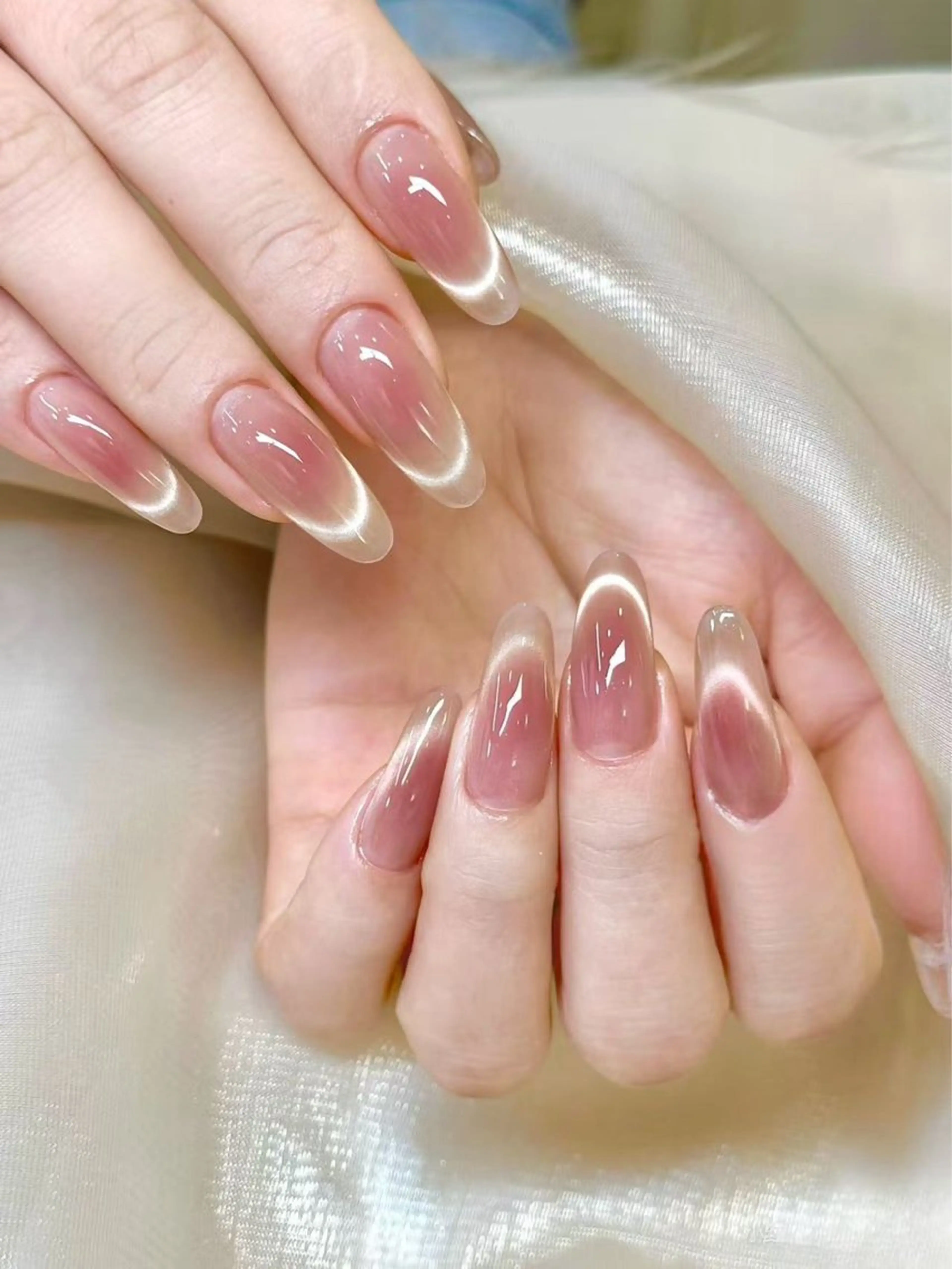 ネイル チークネイル フレンチネイル マグネットネイル マグネットフレンチ ハンドネイル U·Mi nail salon所属・U·Mi 上野御徒町容のネイルデザイン