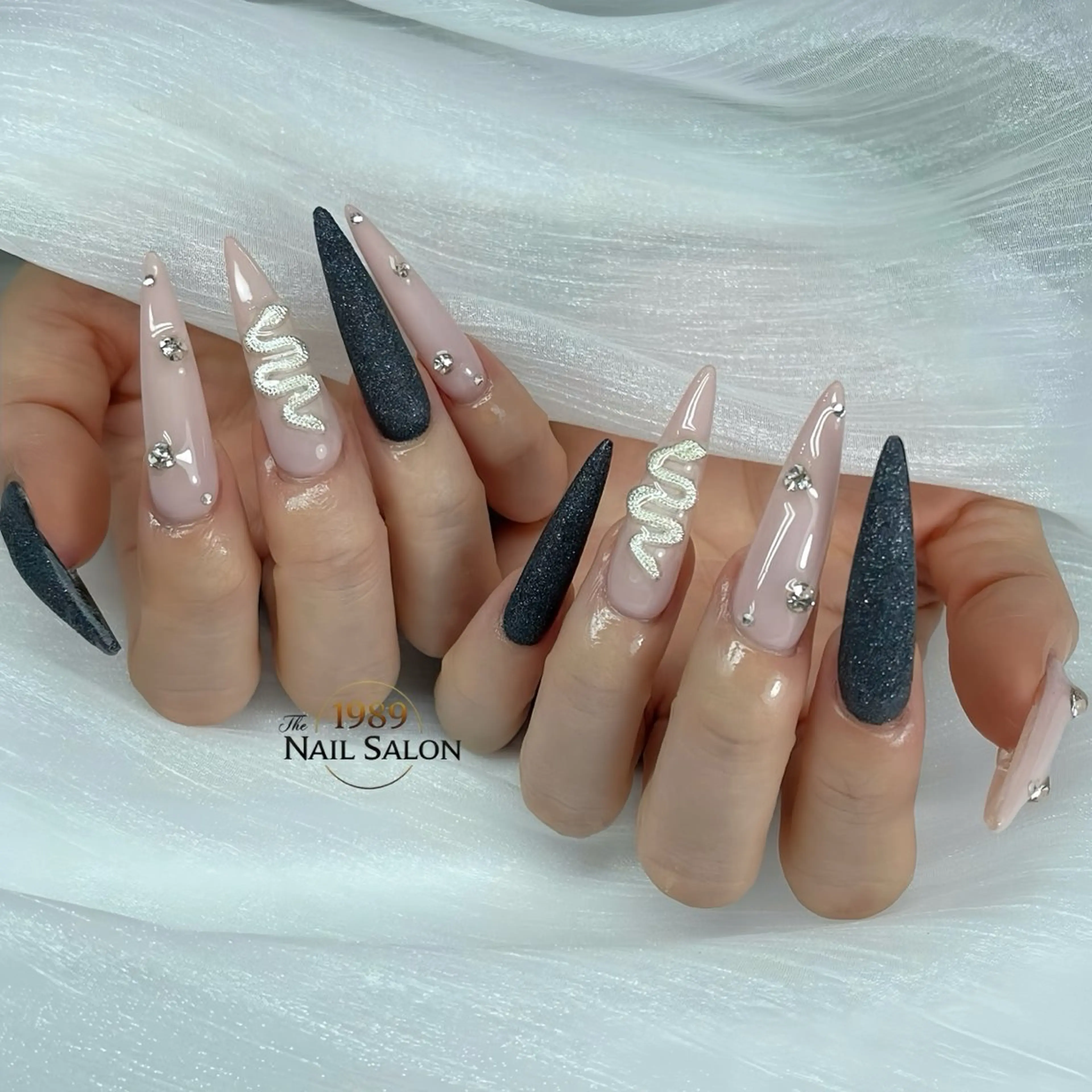 ネイル ハンドネイル The 1989 Nail Salonのネイルデザイン