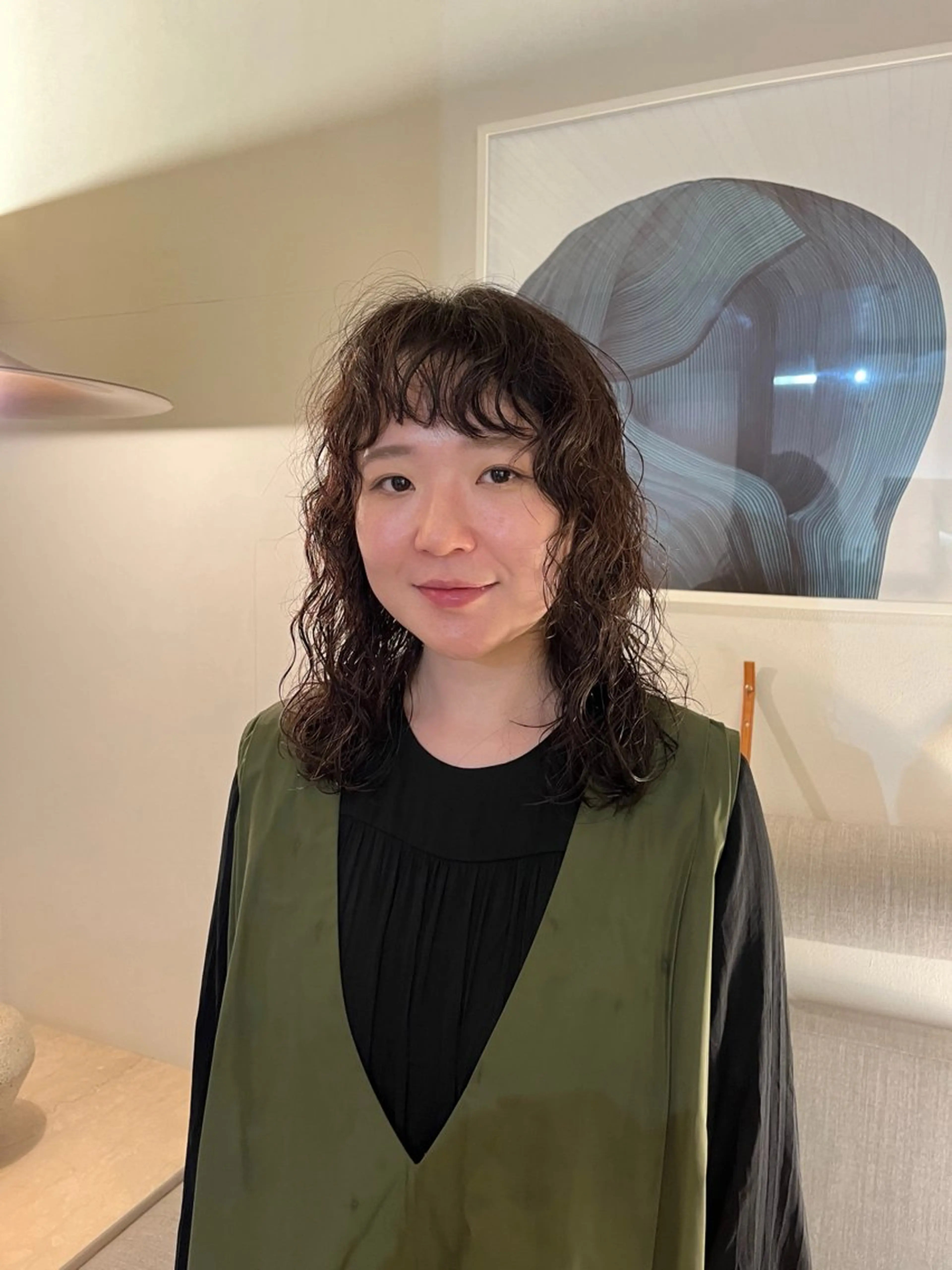 ミディアム カラー パーマ ミディアムパーマ 顔周りカット パーマ nolla所属・yoshihama sumireのヘアスタイル