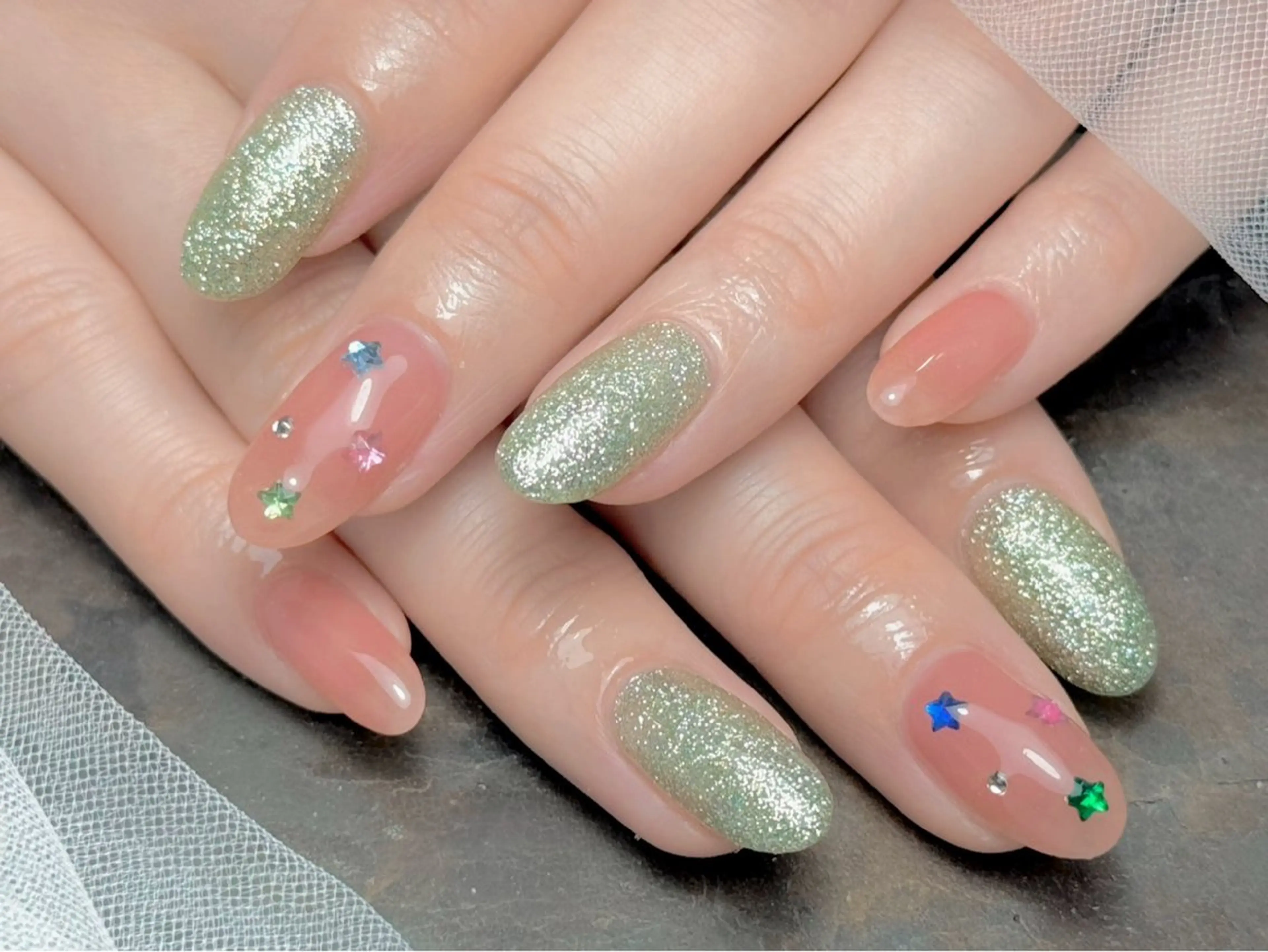 ネイル ハンドネイル マジックミラー所属・マジック ミラーのネイルデザイン