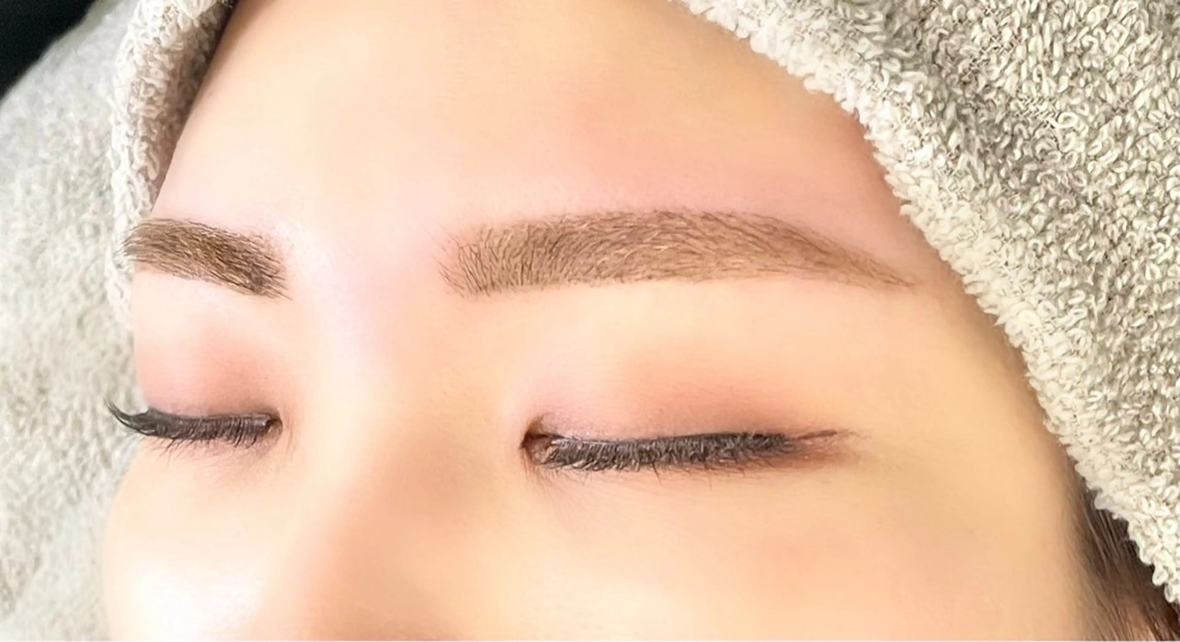 アイブロウ eye mor. 江南店のマツエク・マツパデザイン