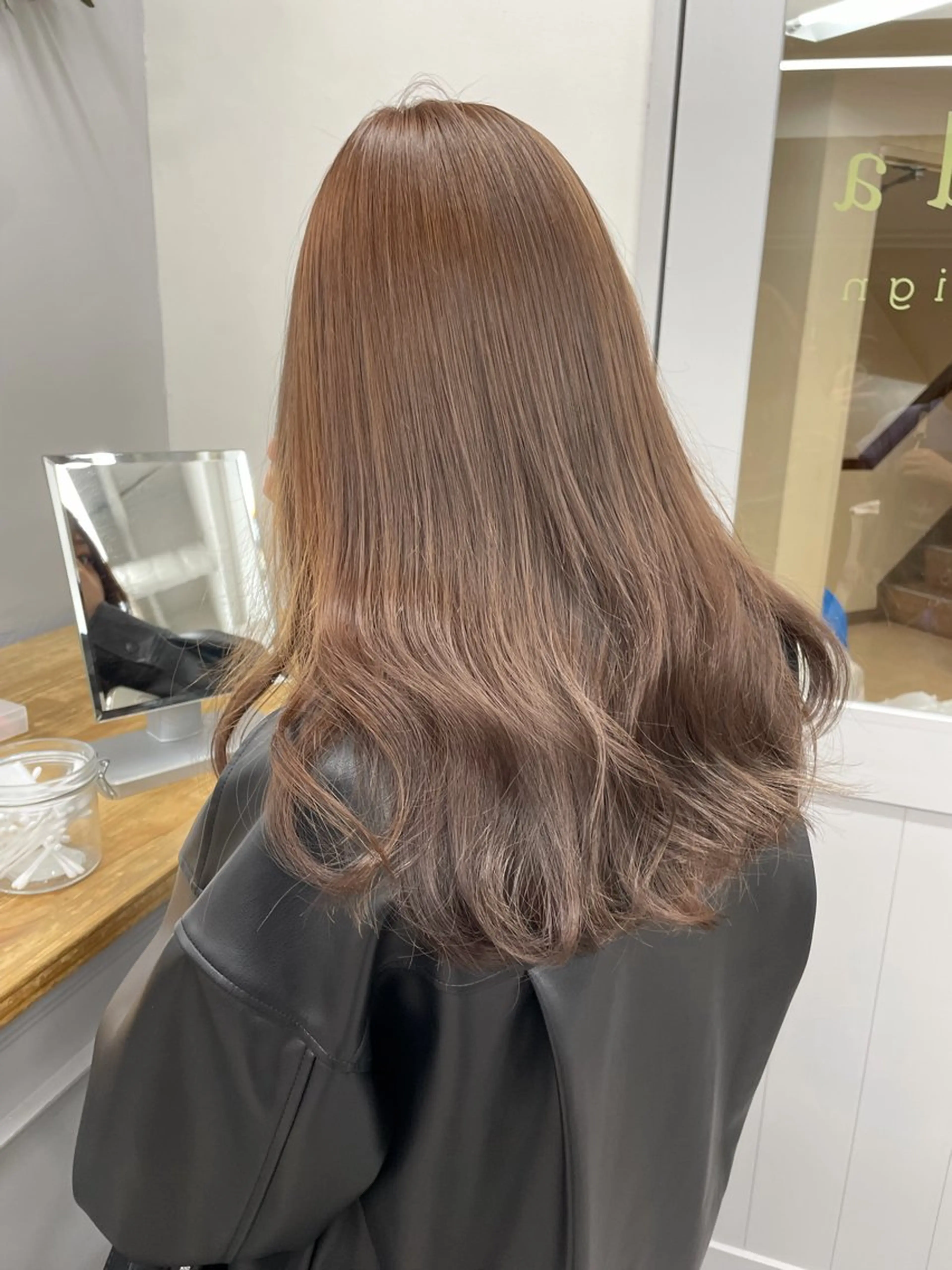 ロング ヘアカラー ヘアセット 🫧透明感ワンカラー 🫧mio 🫧のヘアスタイル