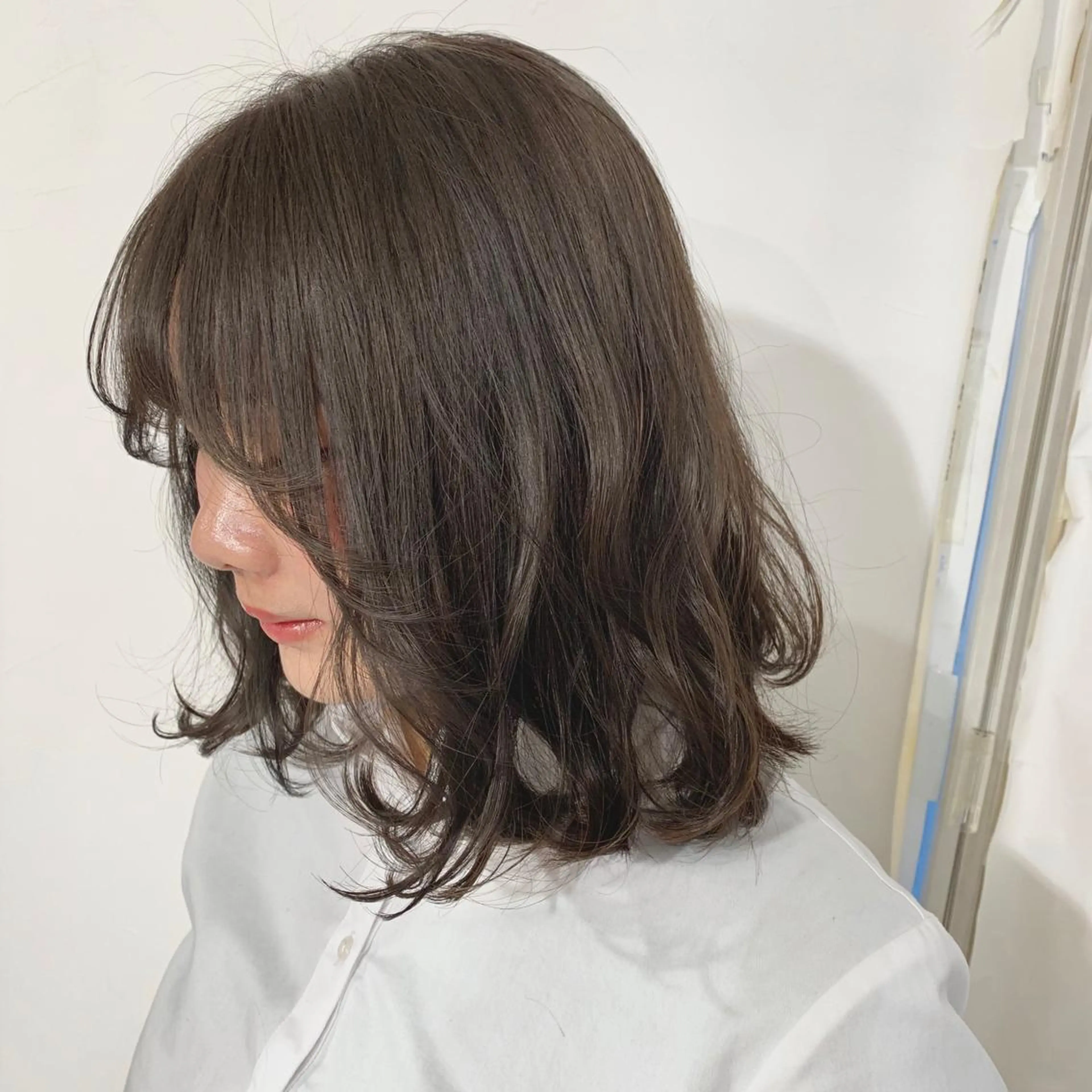 セミロング カラー パーマ ヘアアレンジ アッシュ ブリーチ 透明感カラー ブリーチなしカラー カット ヘアカラー トリートメント 加藤 綾華のヘアスタイル