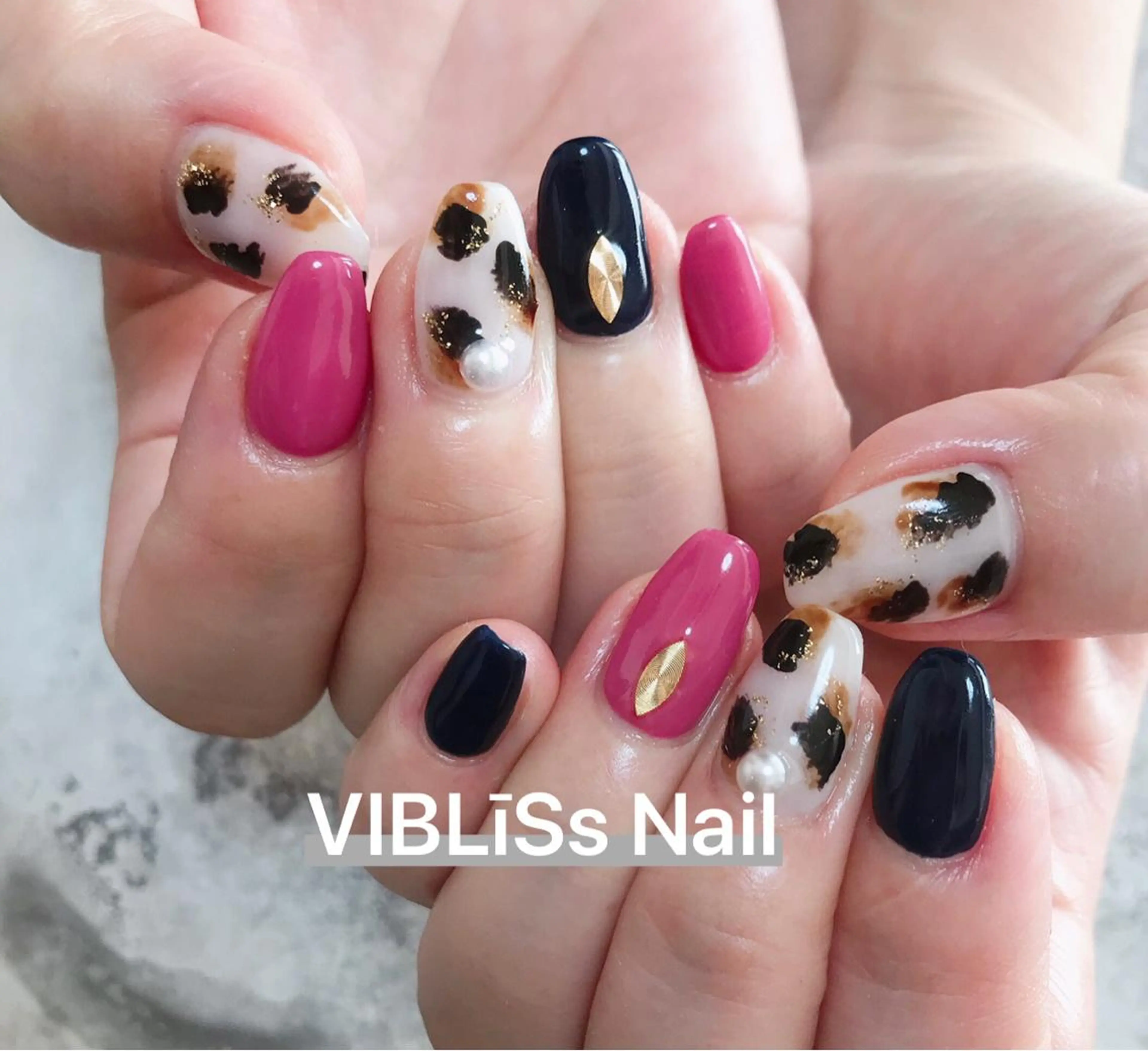 ネイル ハンドネイル VIBLīSs nailのネイルデザイン