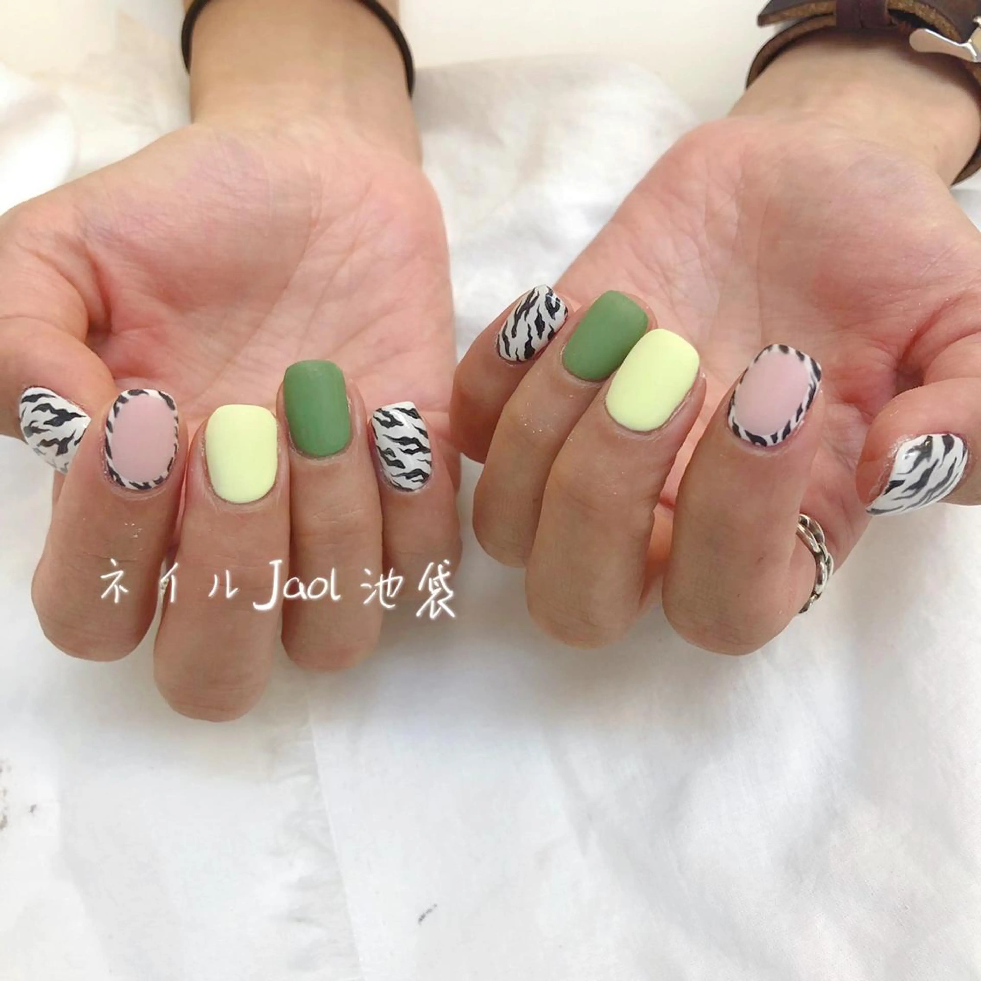 ミディアム nail jaol池袋店所属・ネイルJaol 池袋のネイルデザイン