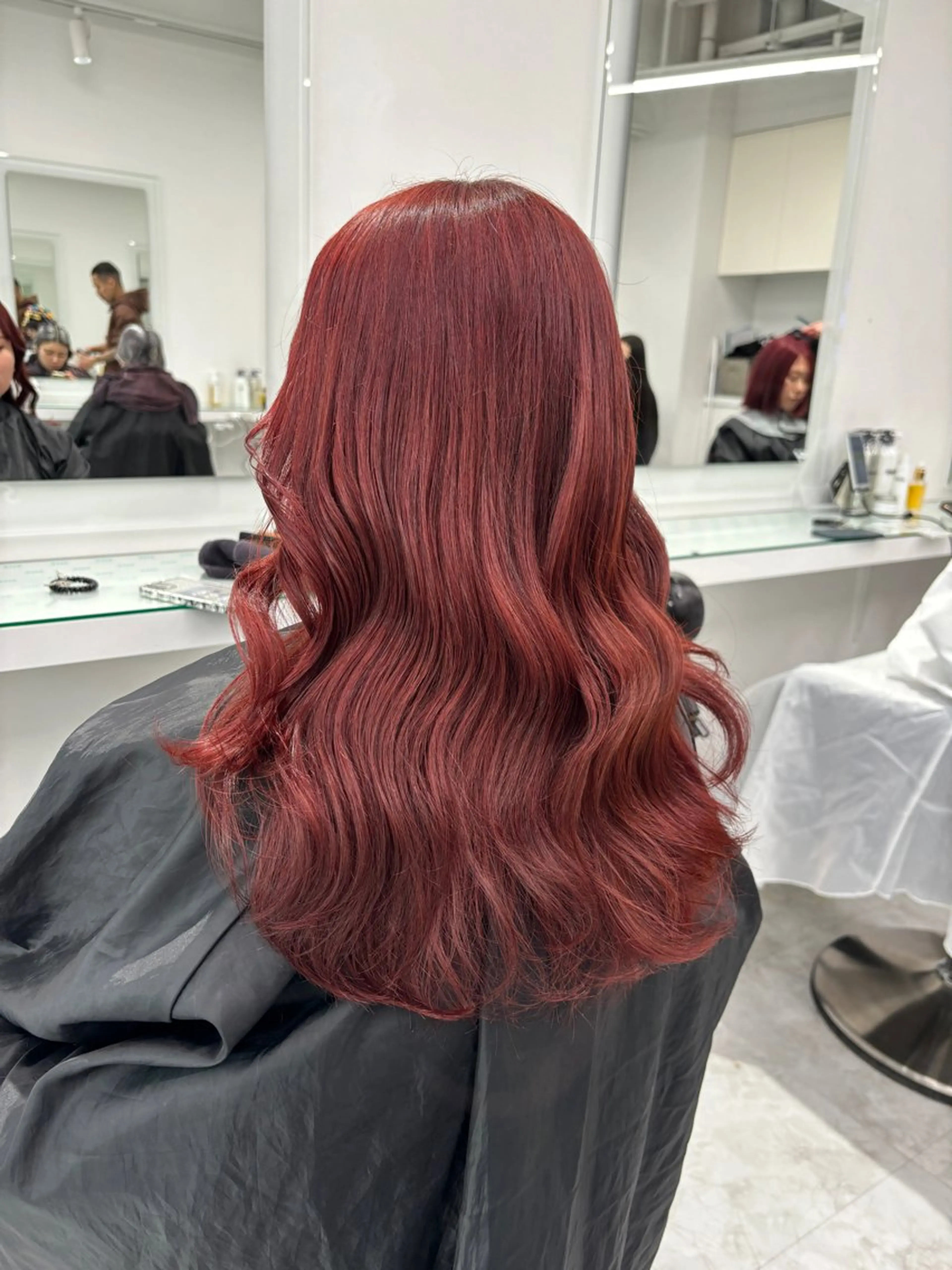 ロング カラー ヘアアレンジ ヘアカラー 韓国レイヤーカット /韓国トレンドカラーのヘアスタイル