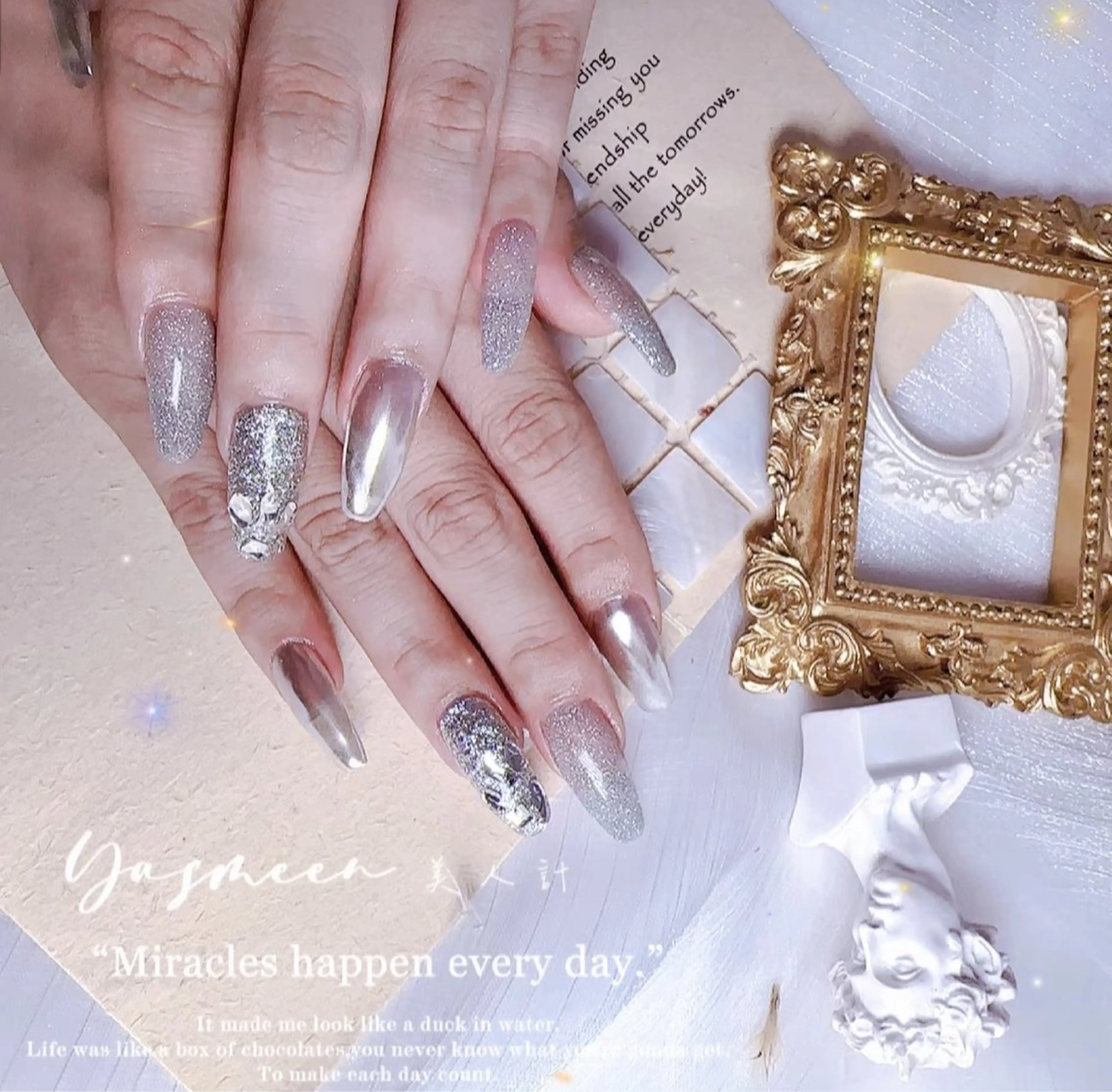 ネイル ミラーネイル ストーンネイル ハンドネイル 美人計ネイルサロン所属・中山 美月のネイルデザイン